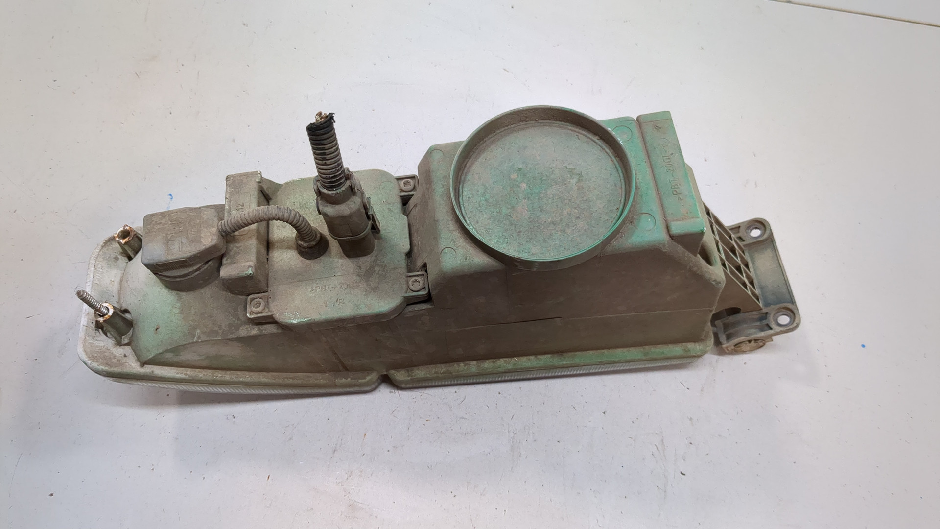 Повторитель на крыло правый