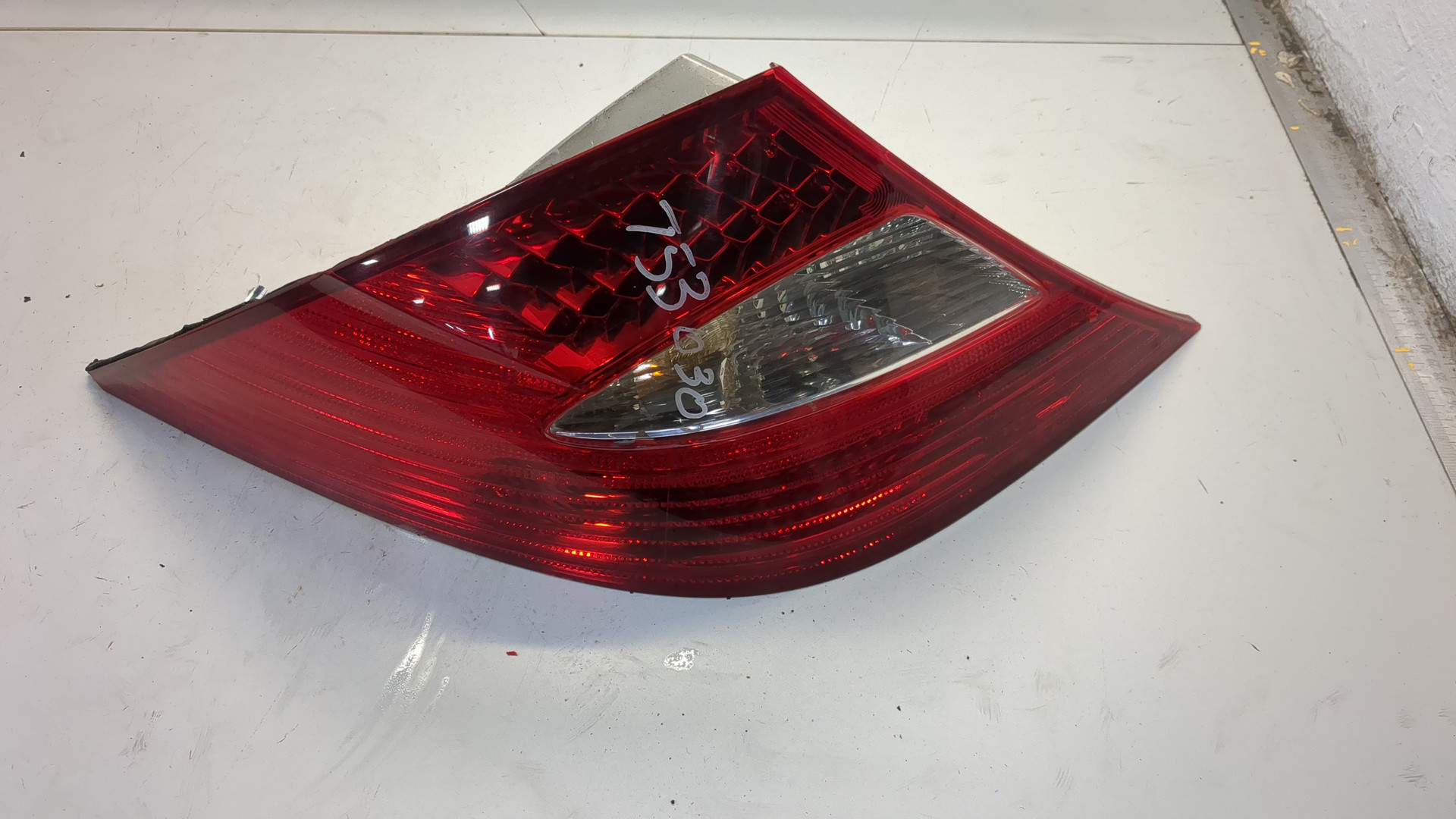 Фонарь задний левый