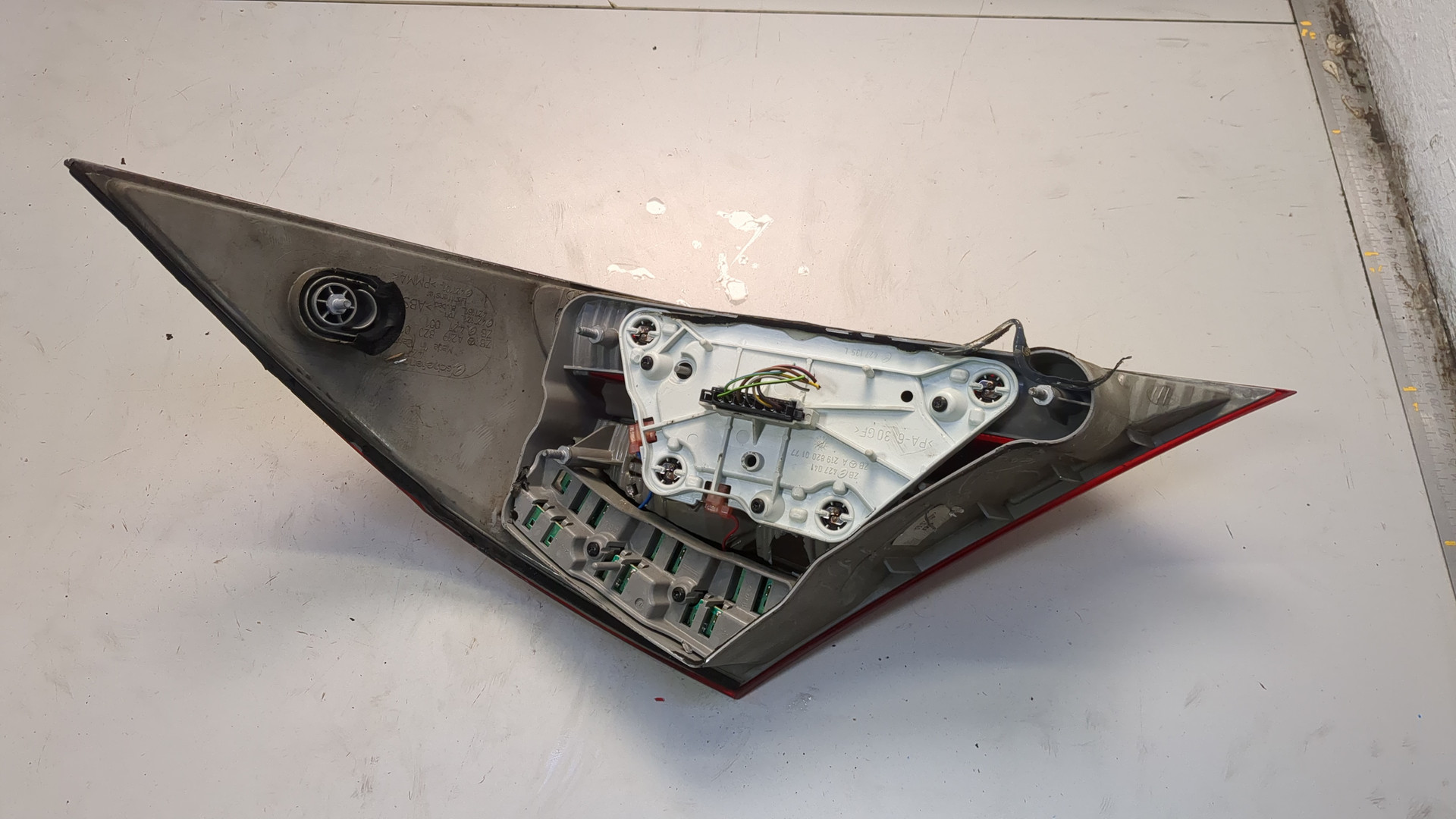 Фонарь задний левый