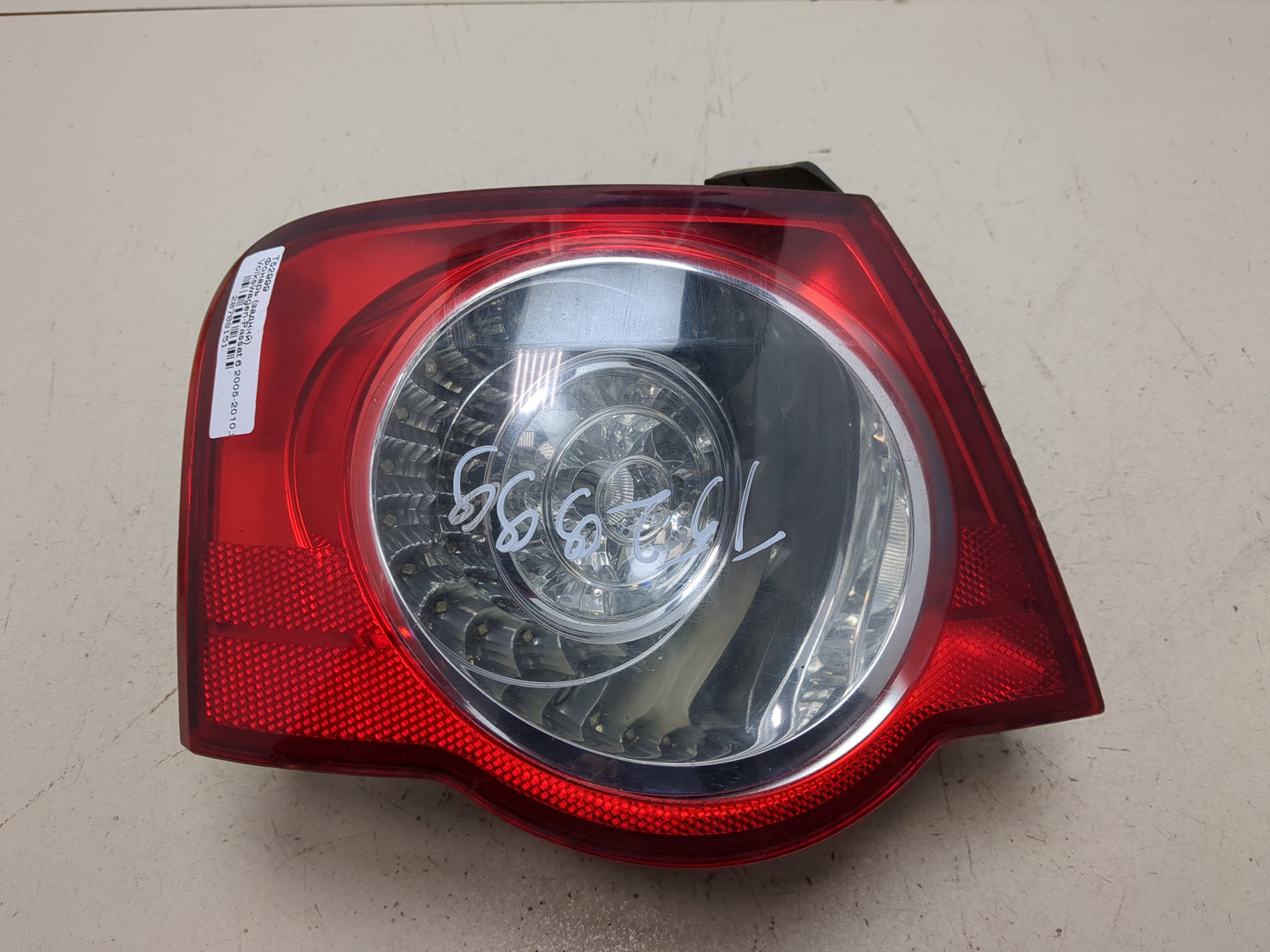 Фонарь задний левый