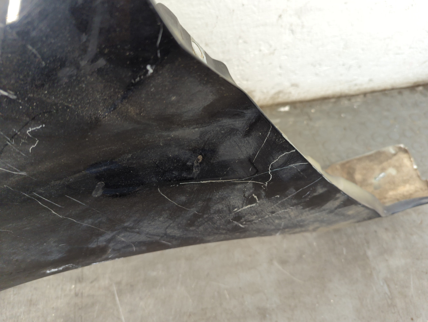 Крыло переднее левое