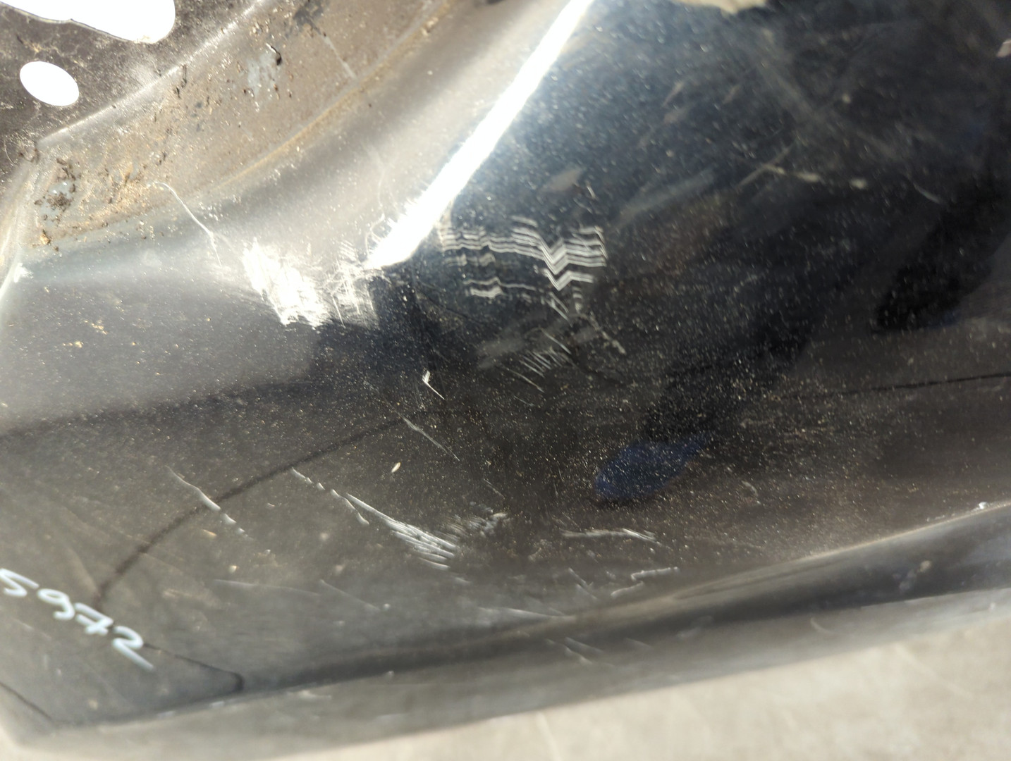 Крыло переднее левое