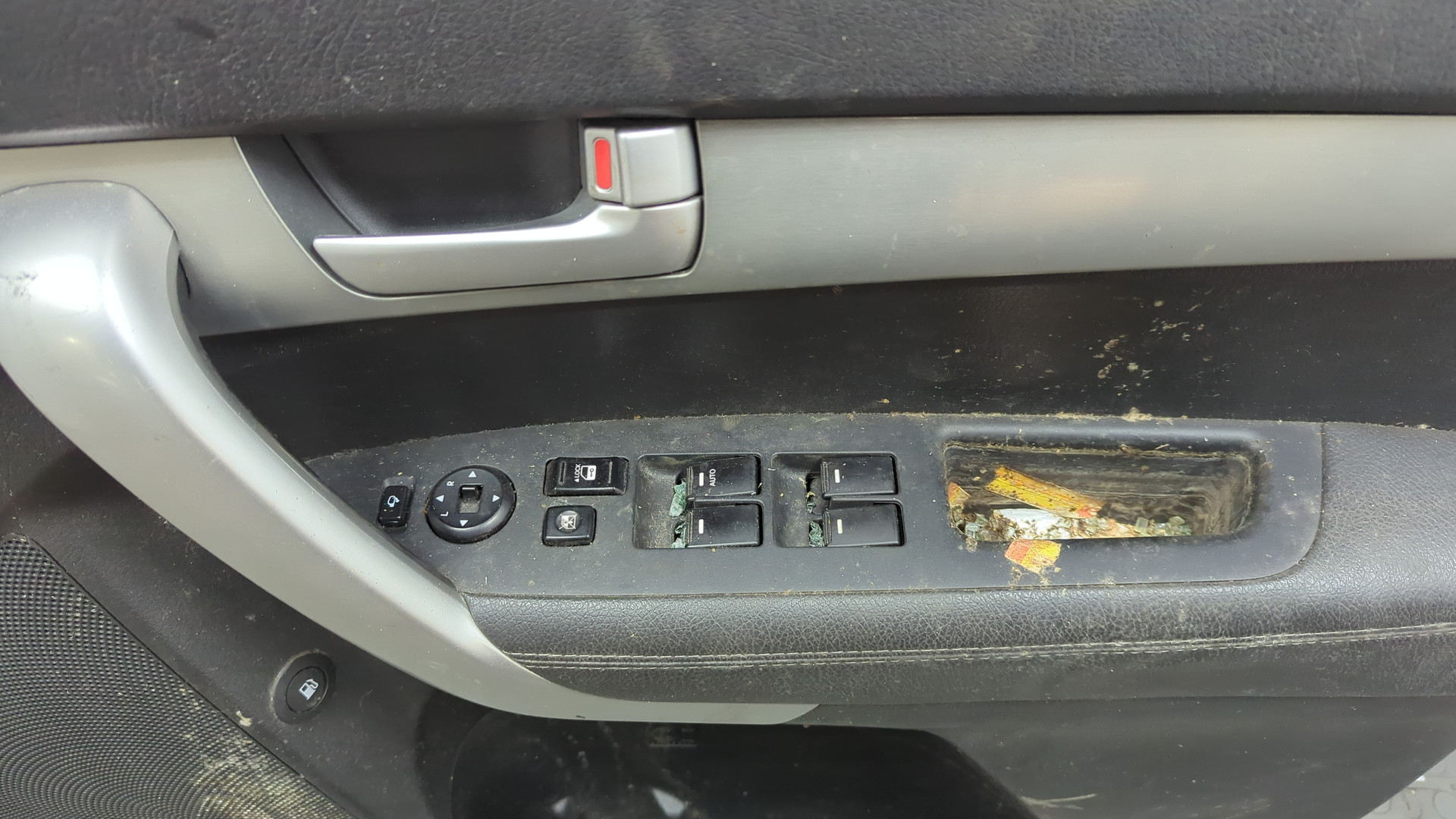 Дверь передняя правая