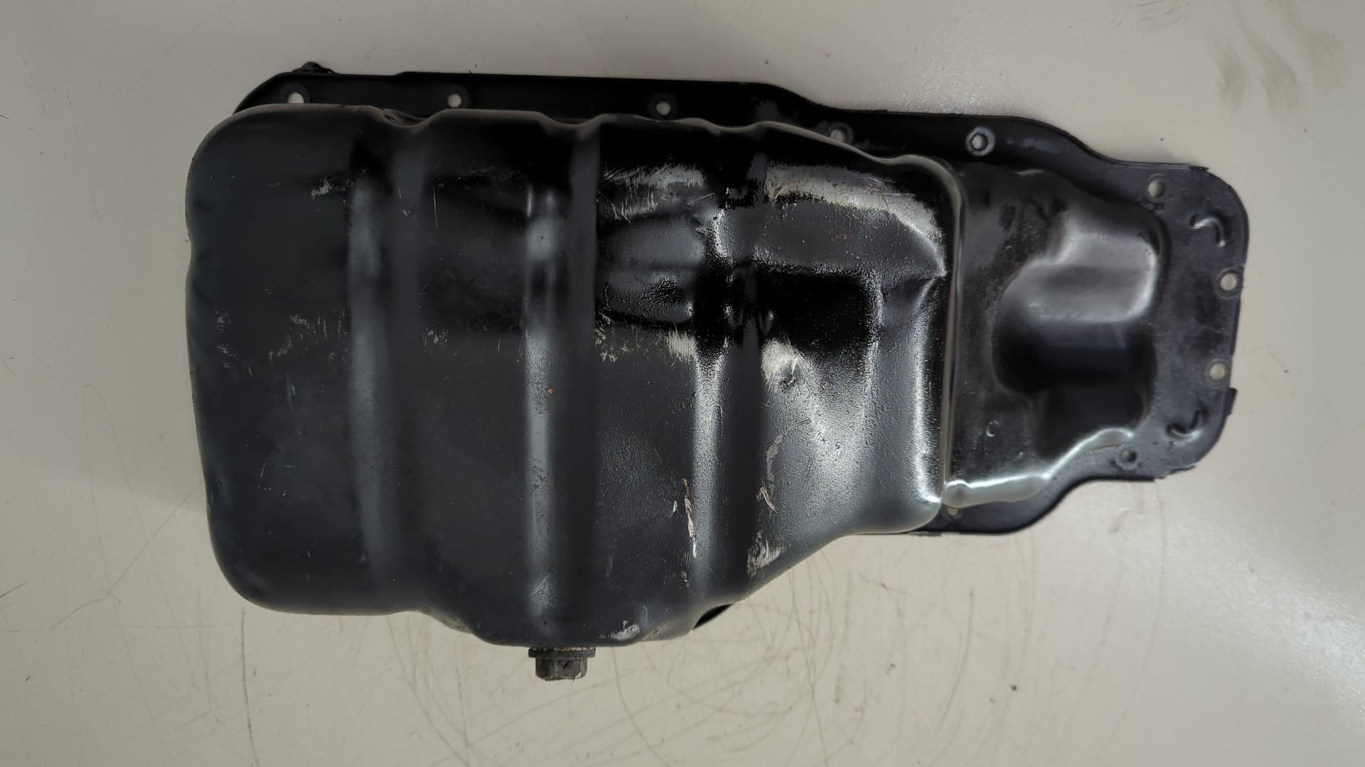 Поддон масляный двигателя (картер)