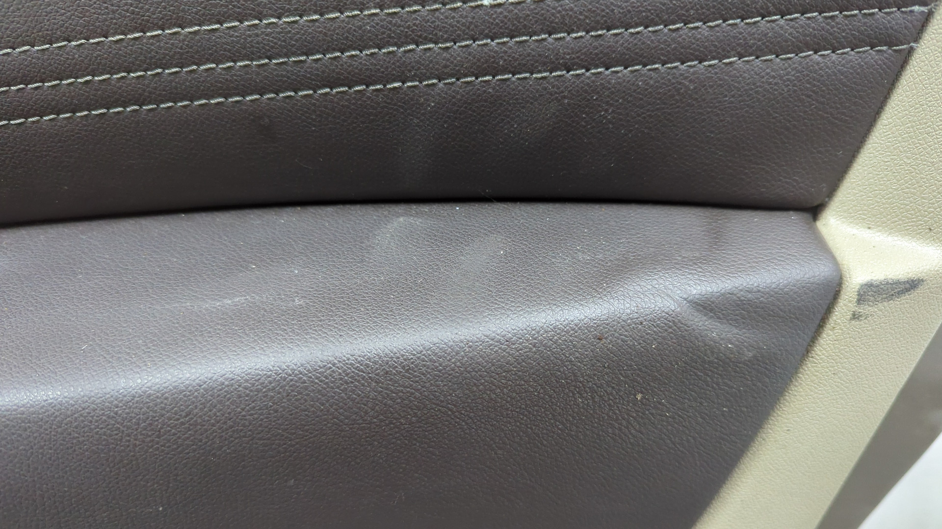 Дверь передняя правая