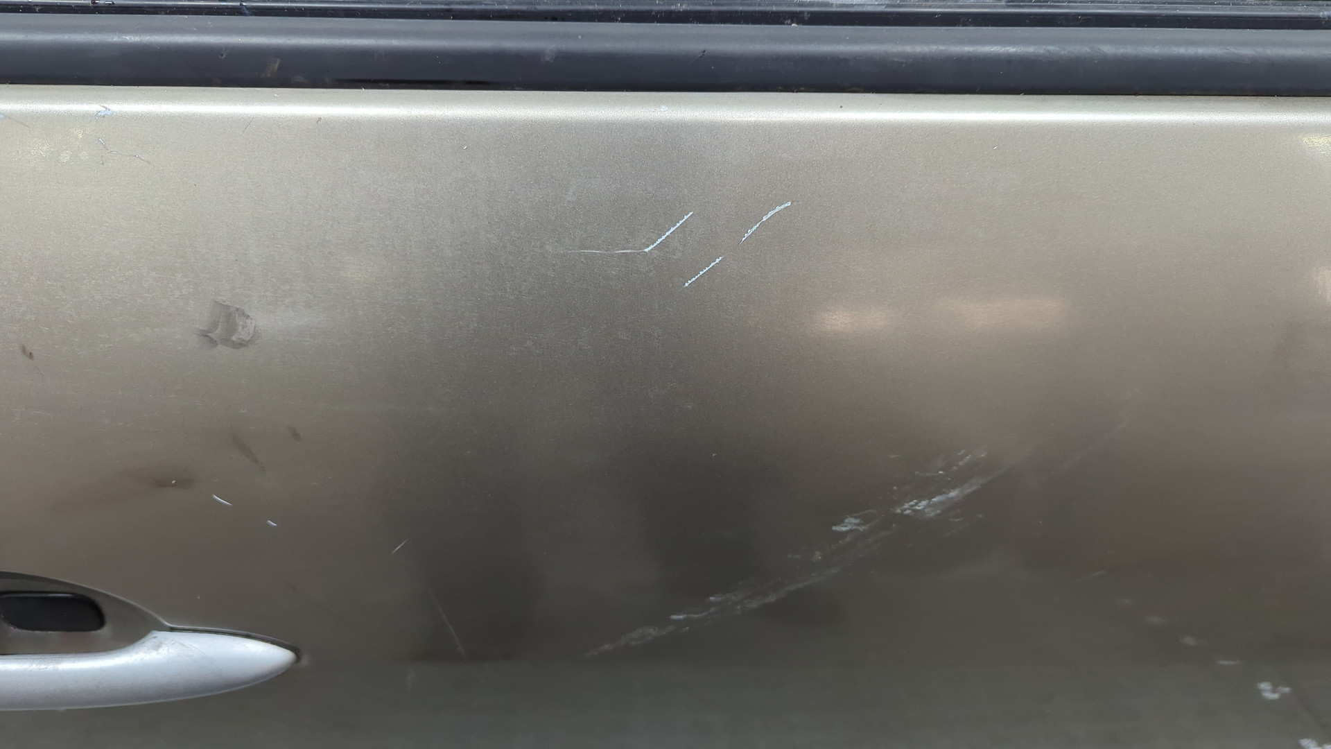 Дверь передняя правая