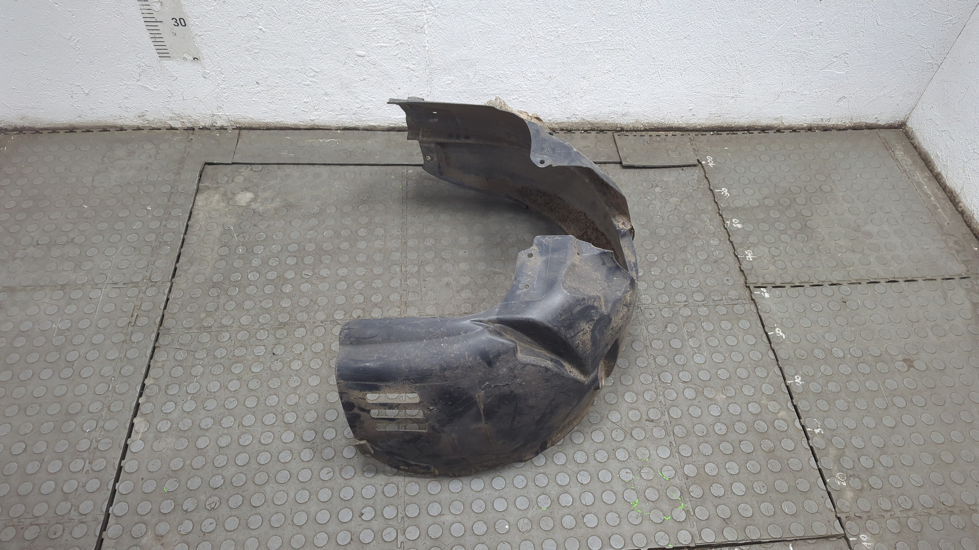 Локер передний левый