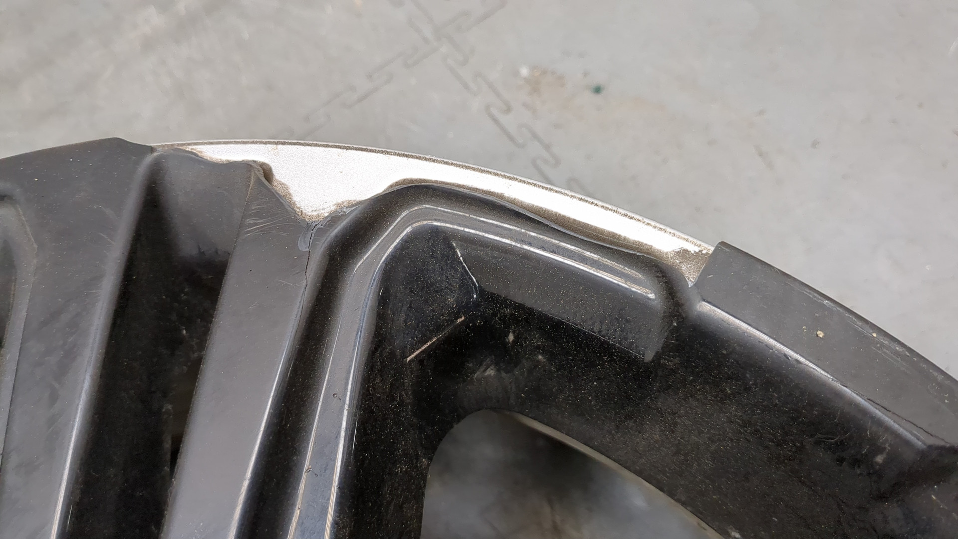 Диск колесный литой легкий сплав