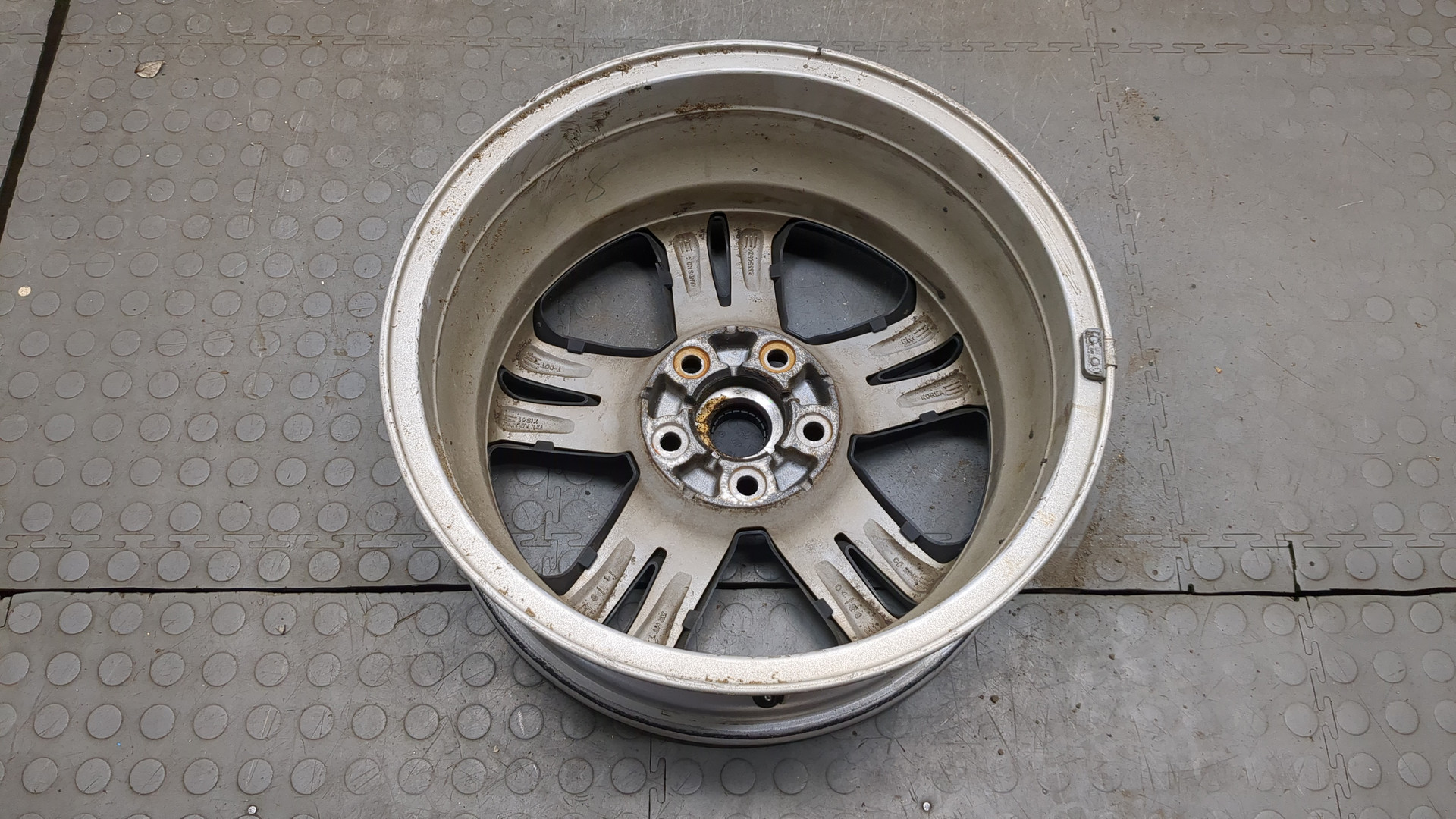 Диск колесный литой легкий сплав