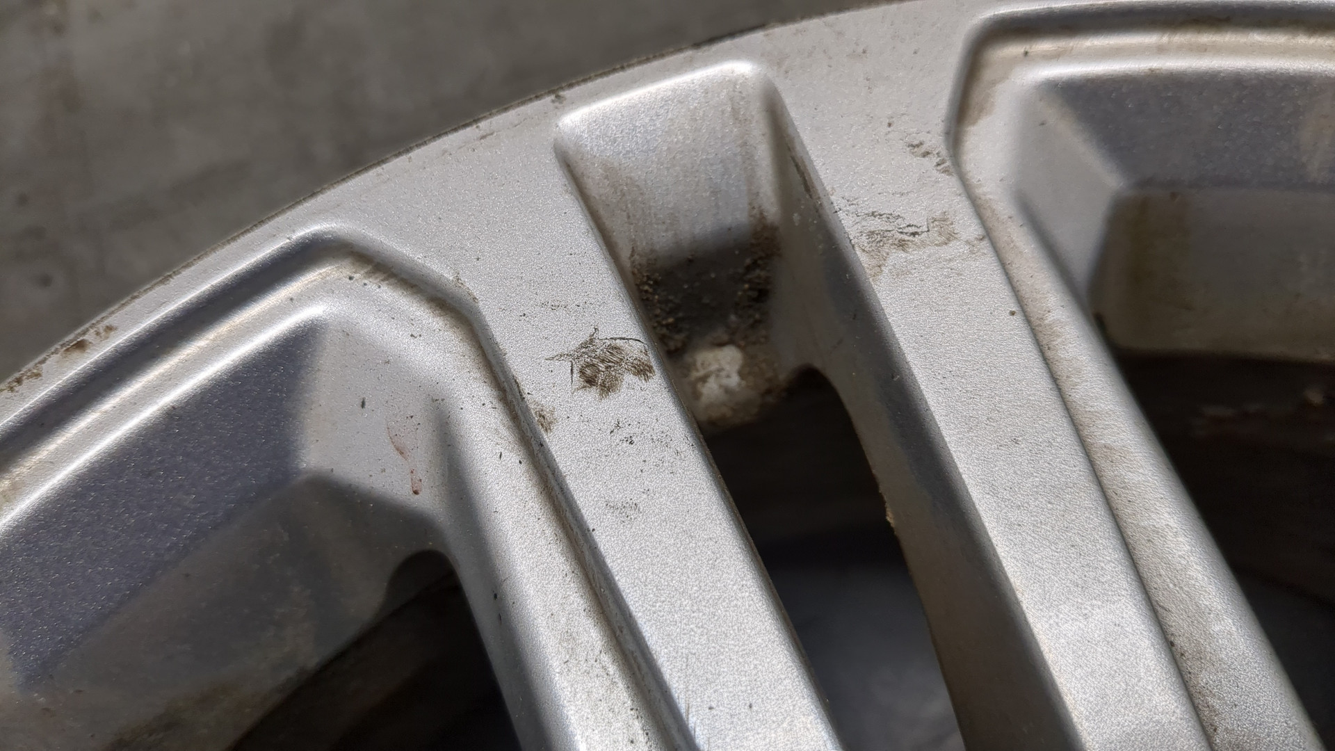 Диск колесный литой легкий сплав