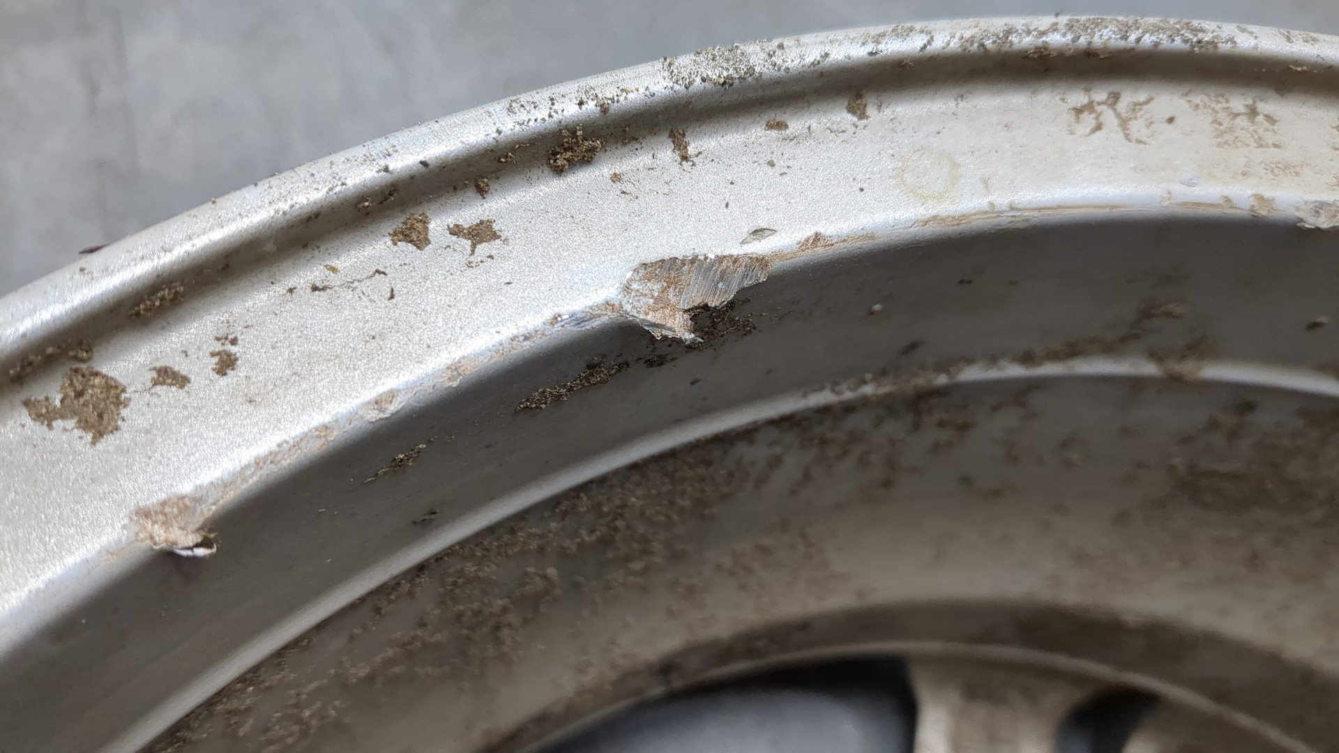 Диск колесный литой легкий сплав