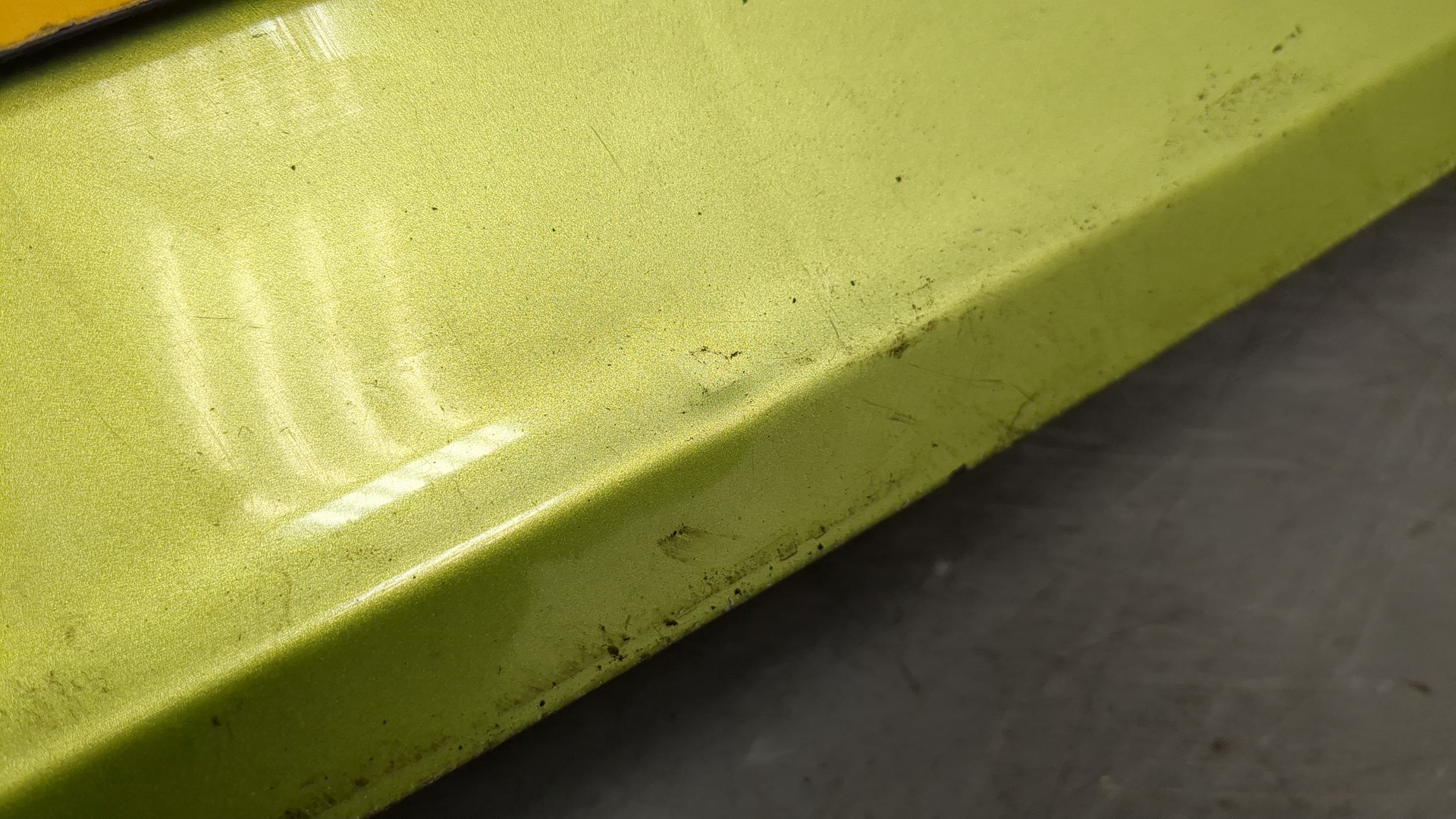 Дверь багажника