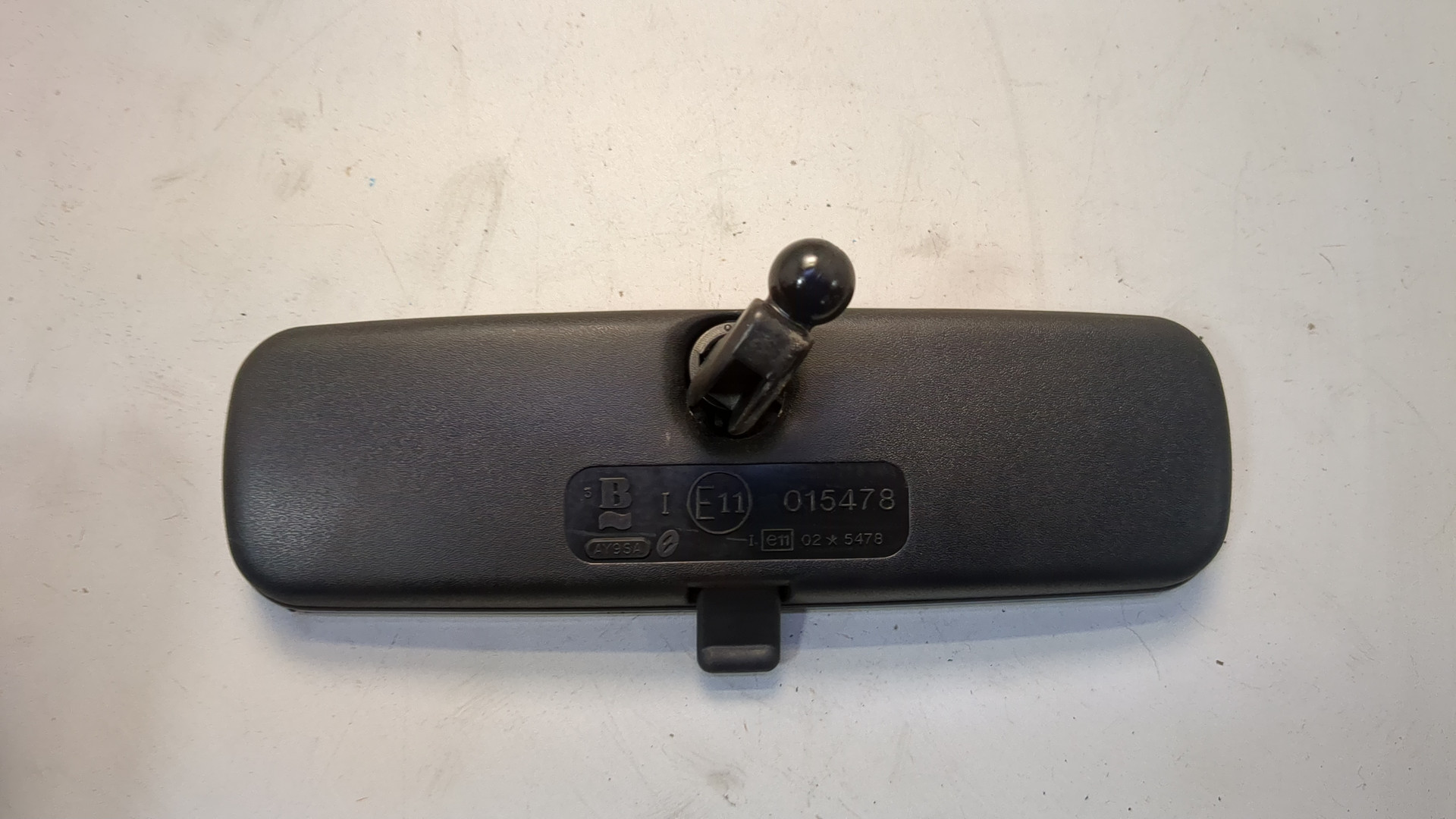 Зеркало заднего вида