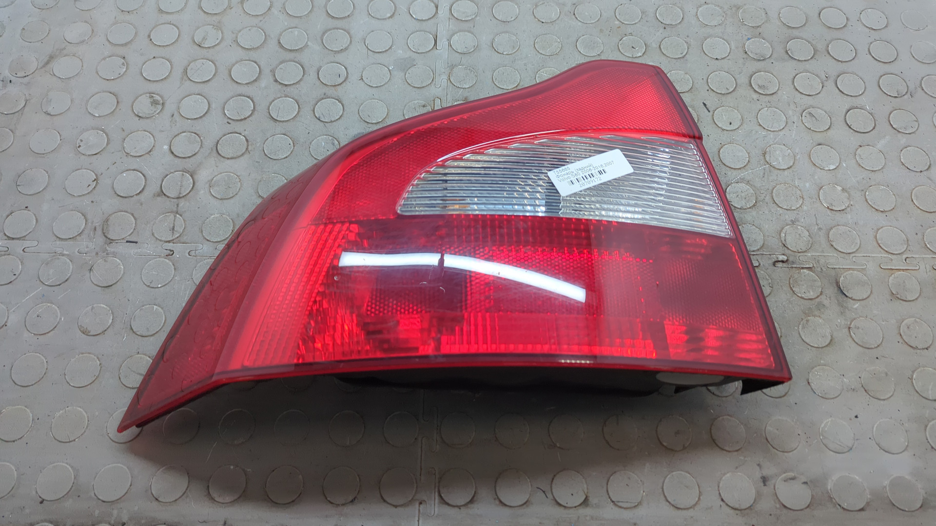 Фонарь задний левый