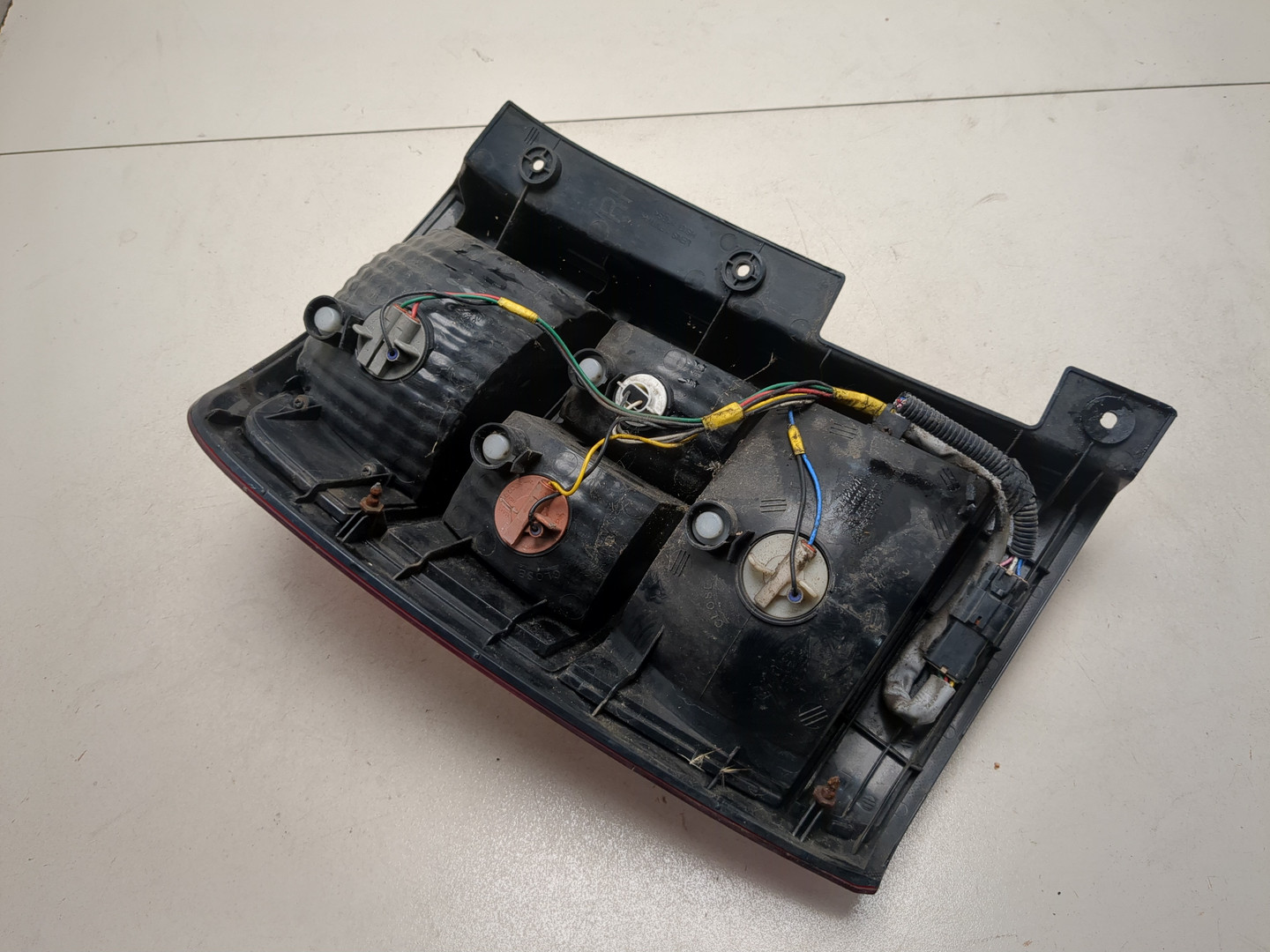 Фонарь задний правый