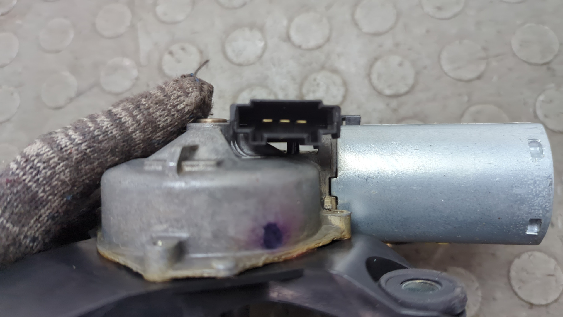 Моторчик стеклоочистителя задний