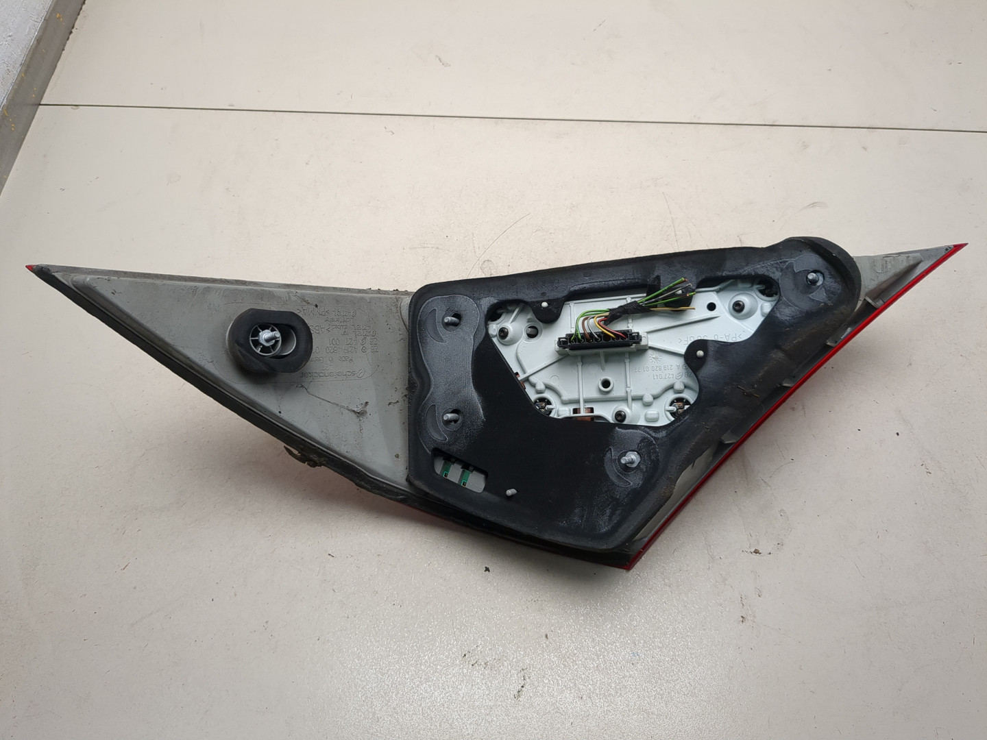 Фонарь задний левый