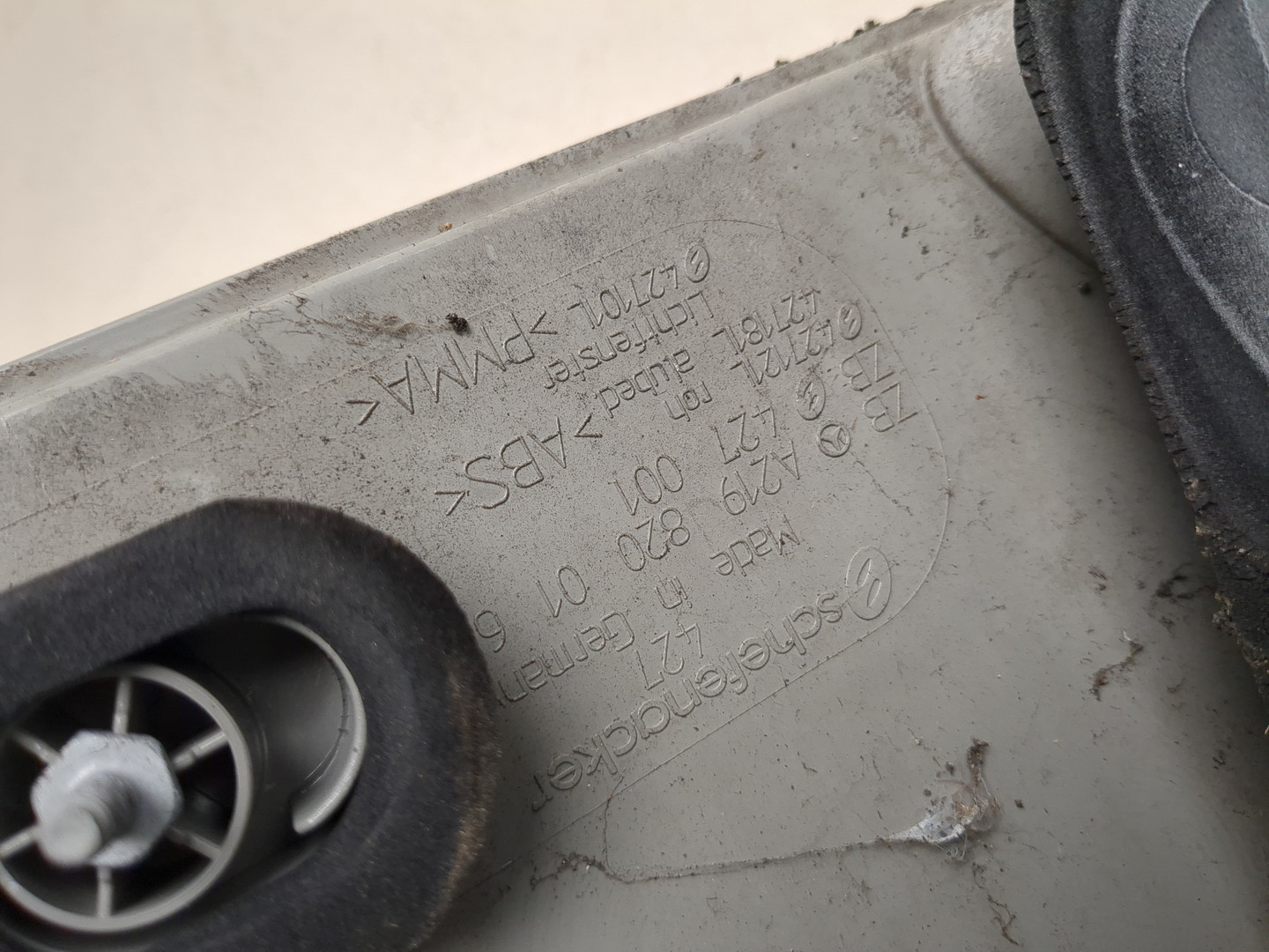 Фонарь задний левый