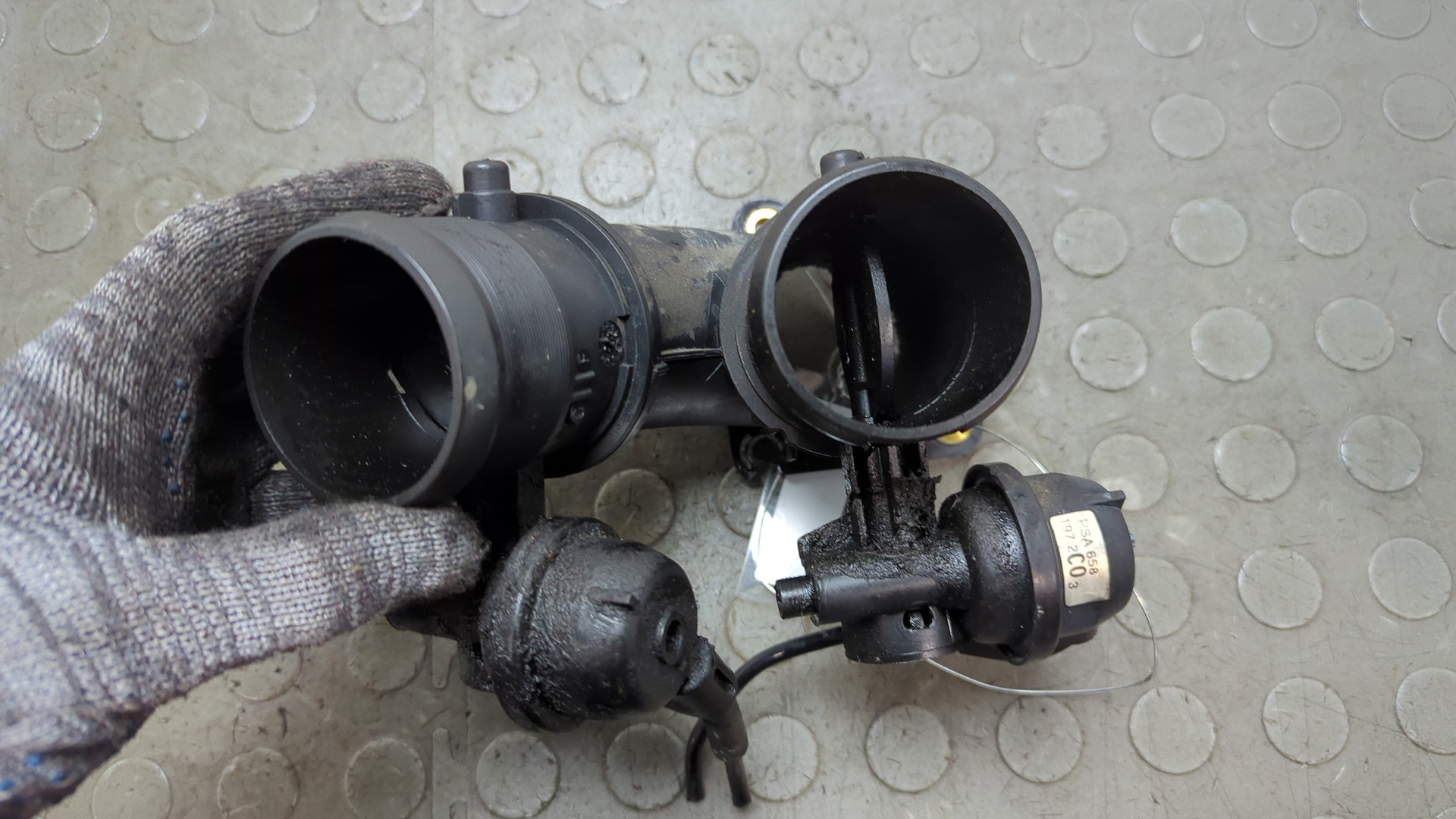 Заслонка дроссельная электрическая