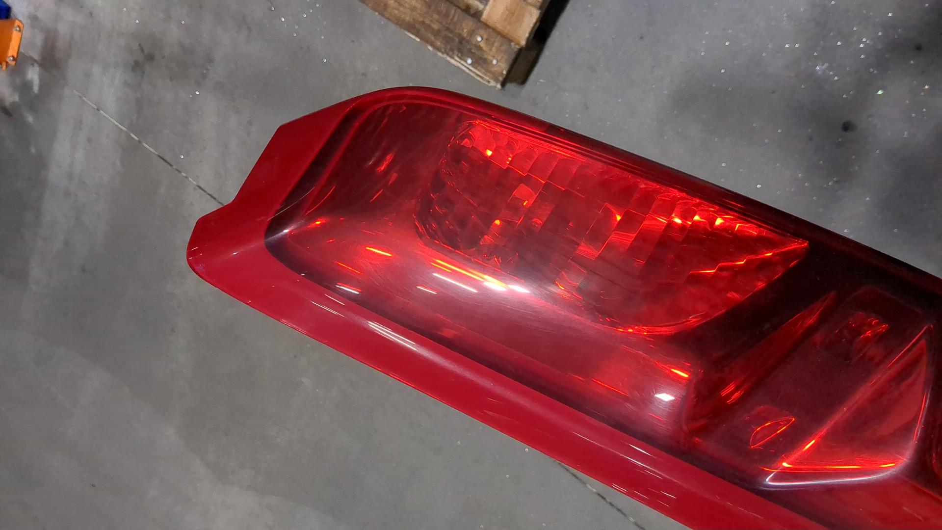 Фонарь задний левый