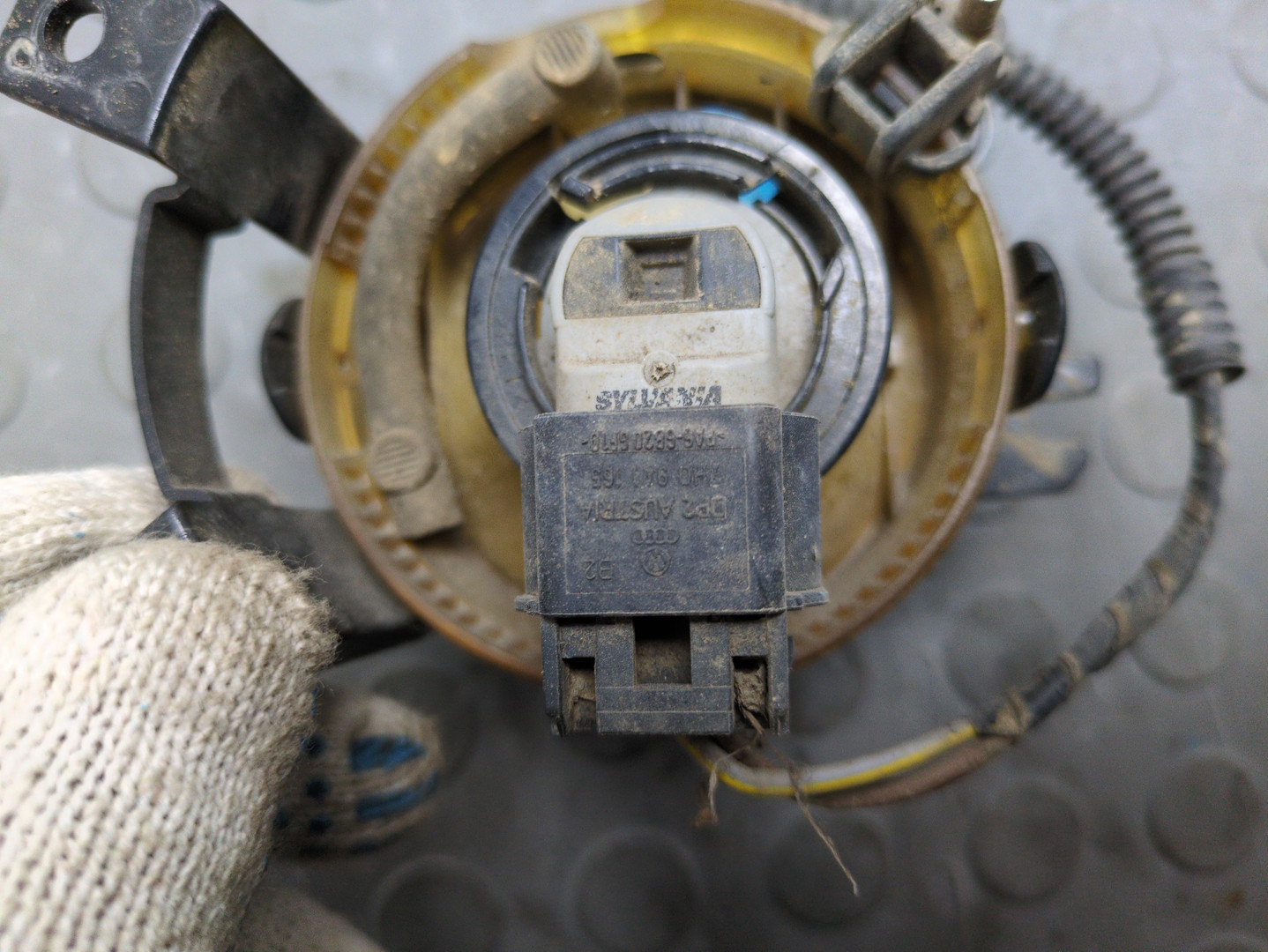 Фара противотуманная правая