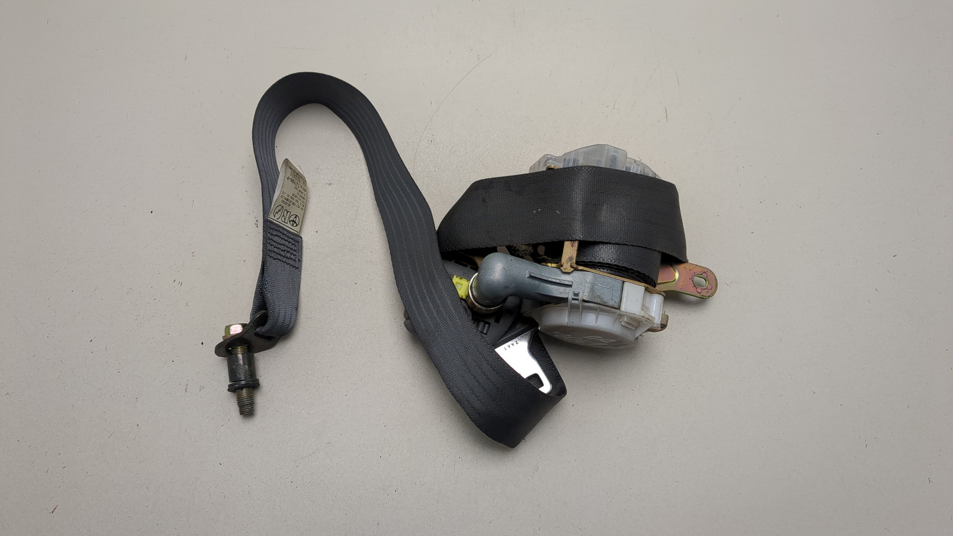 Ремень безопасности