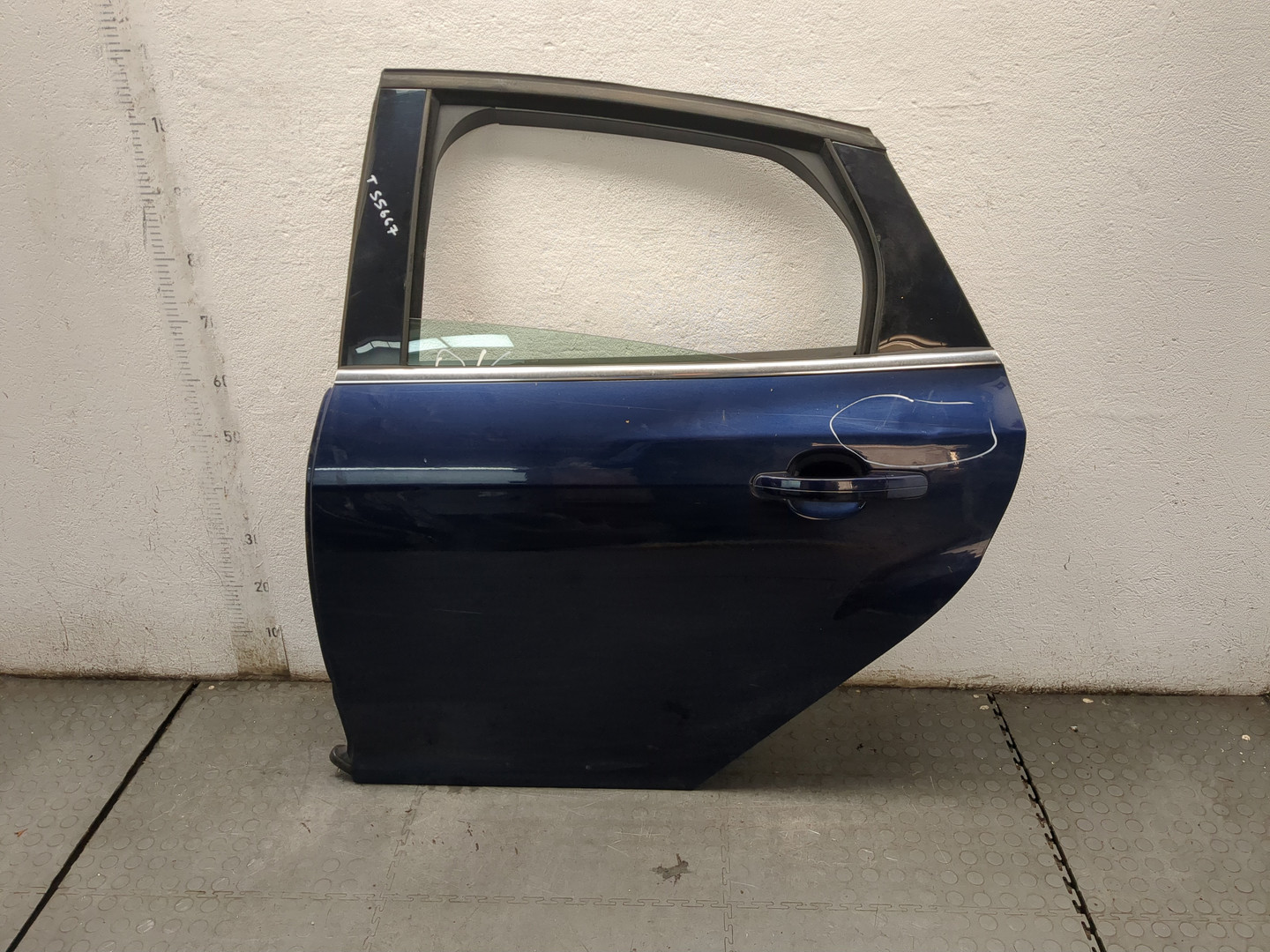Дверь задняя левая