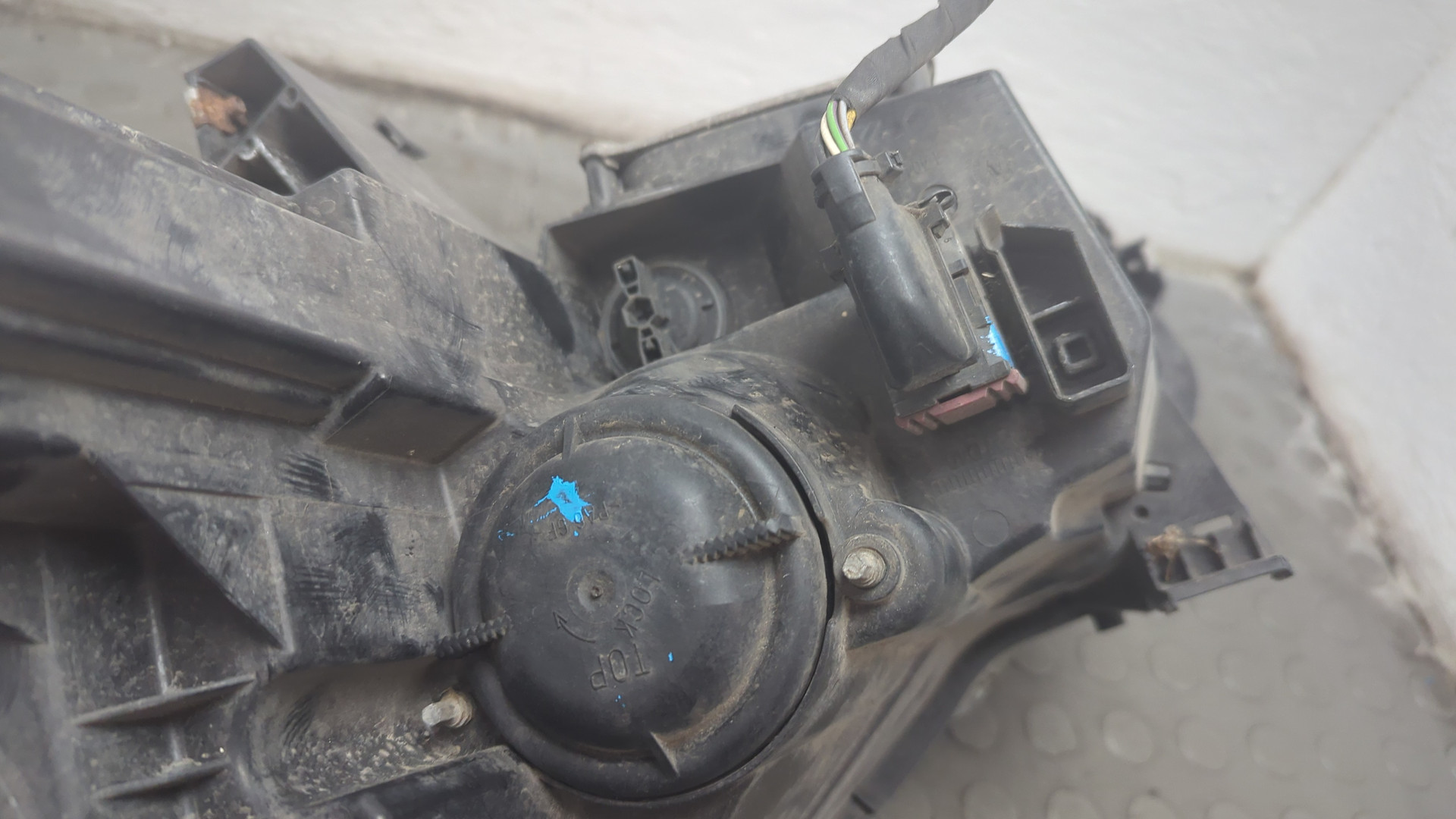 Фара правая