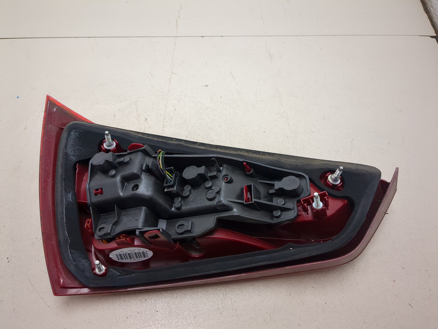 Фонарь задний внутренний правый