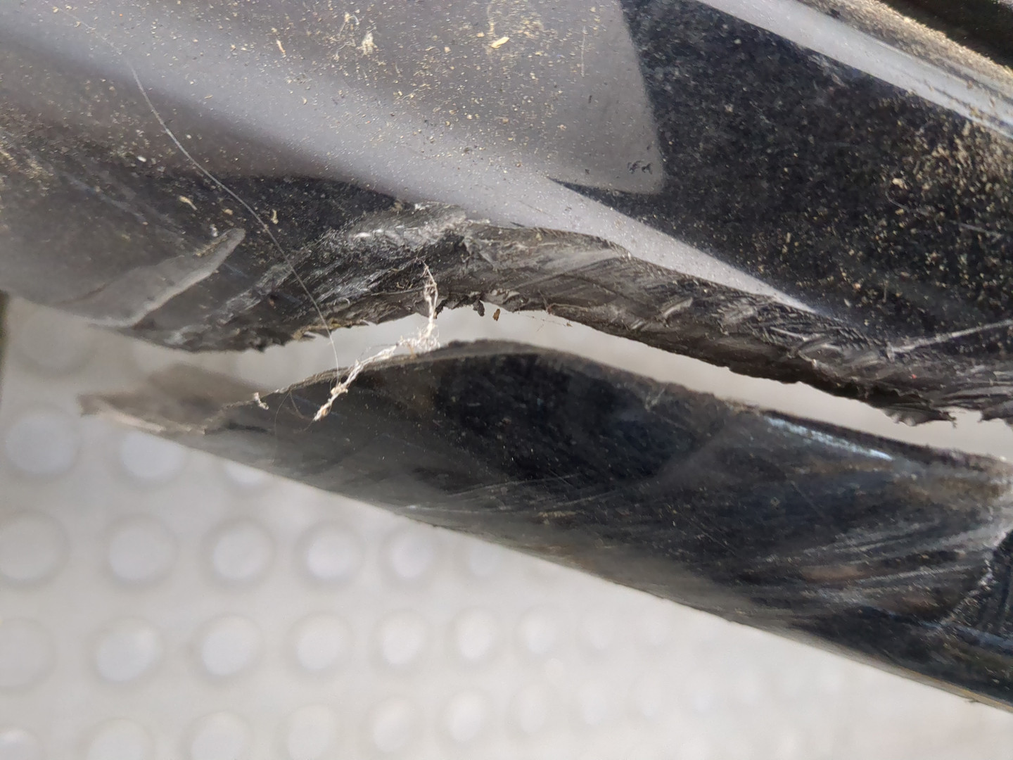 Бампер передний