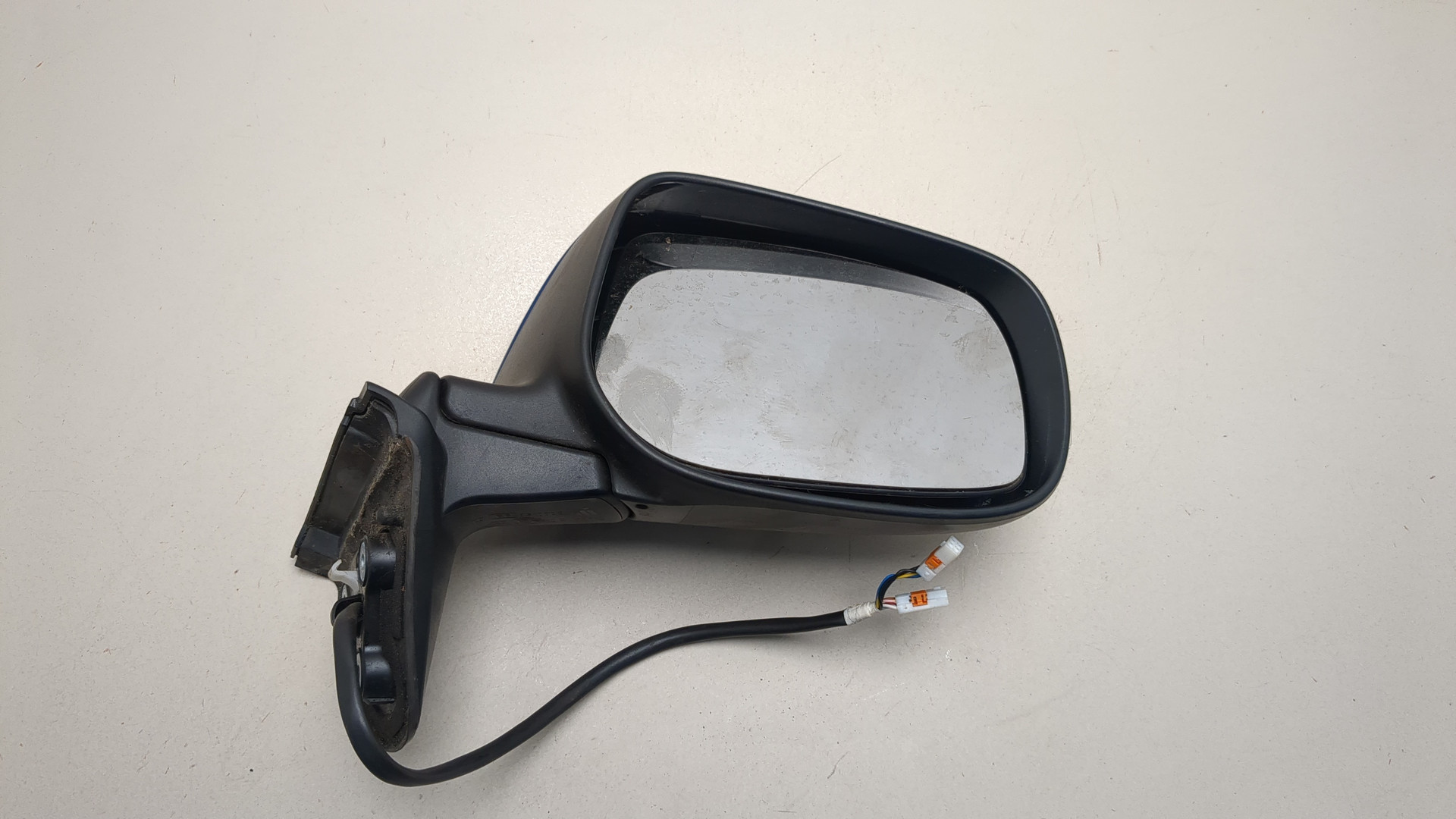 Зеркало правое электрическое