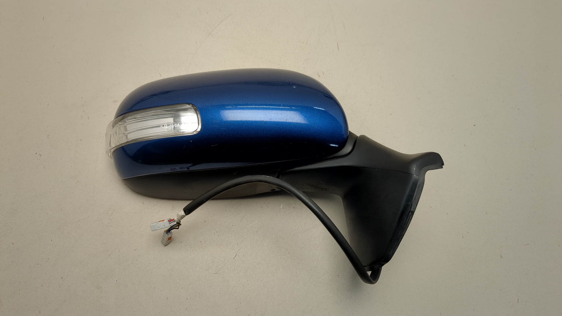 Зеркало правое электрическое