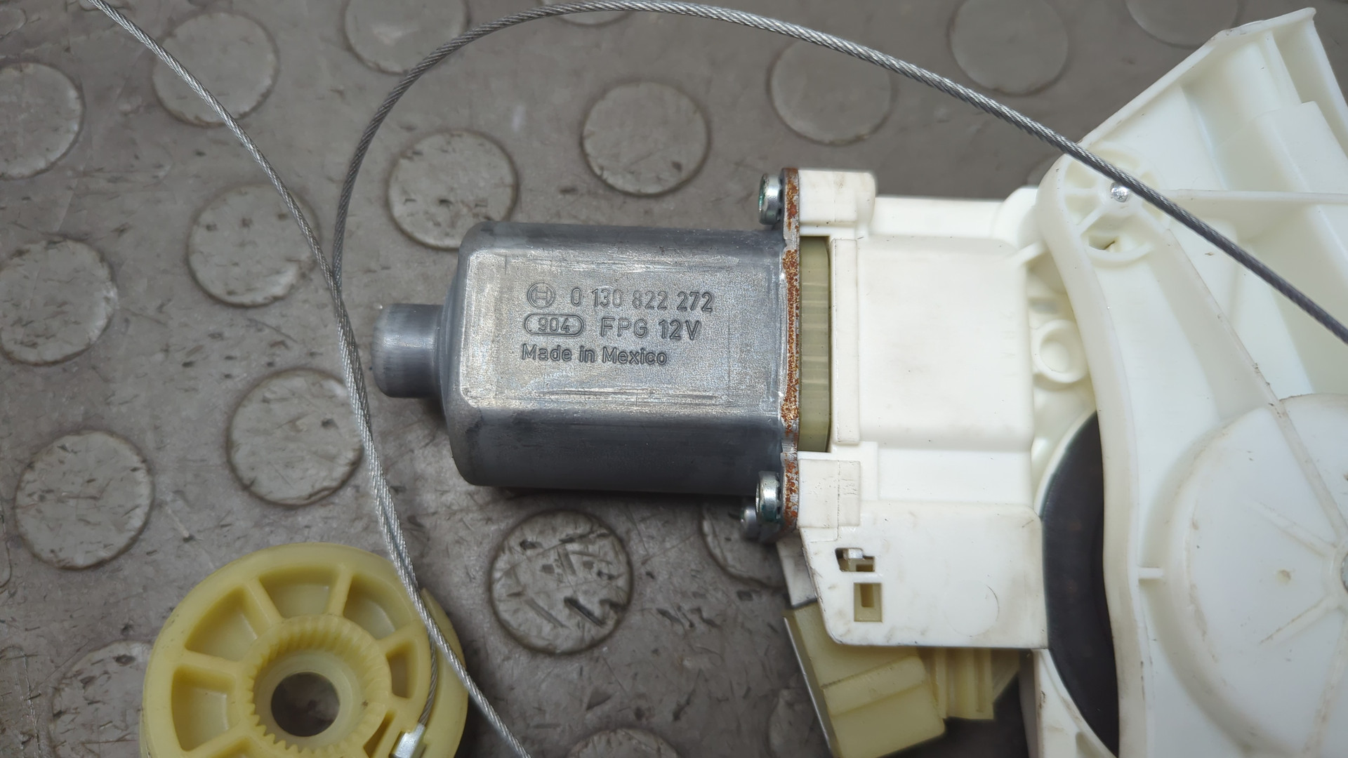 Стеклоподъемник электр. передний правый