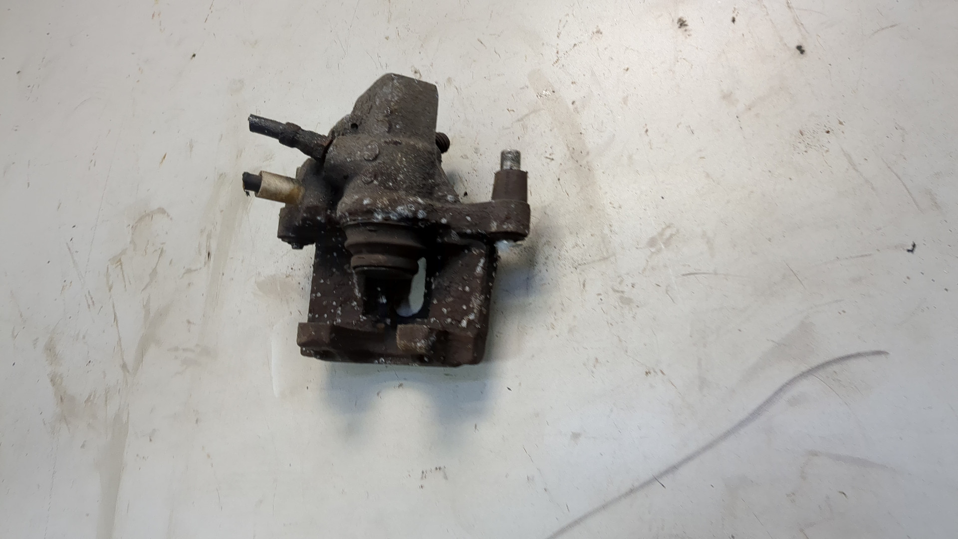 Суппорт задний правый