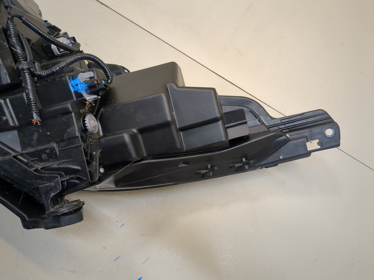 Фара правая