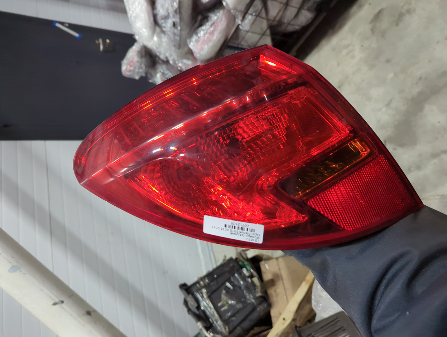 Фонарь задний левый