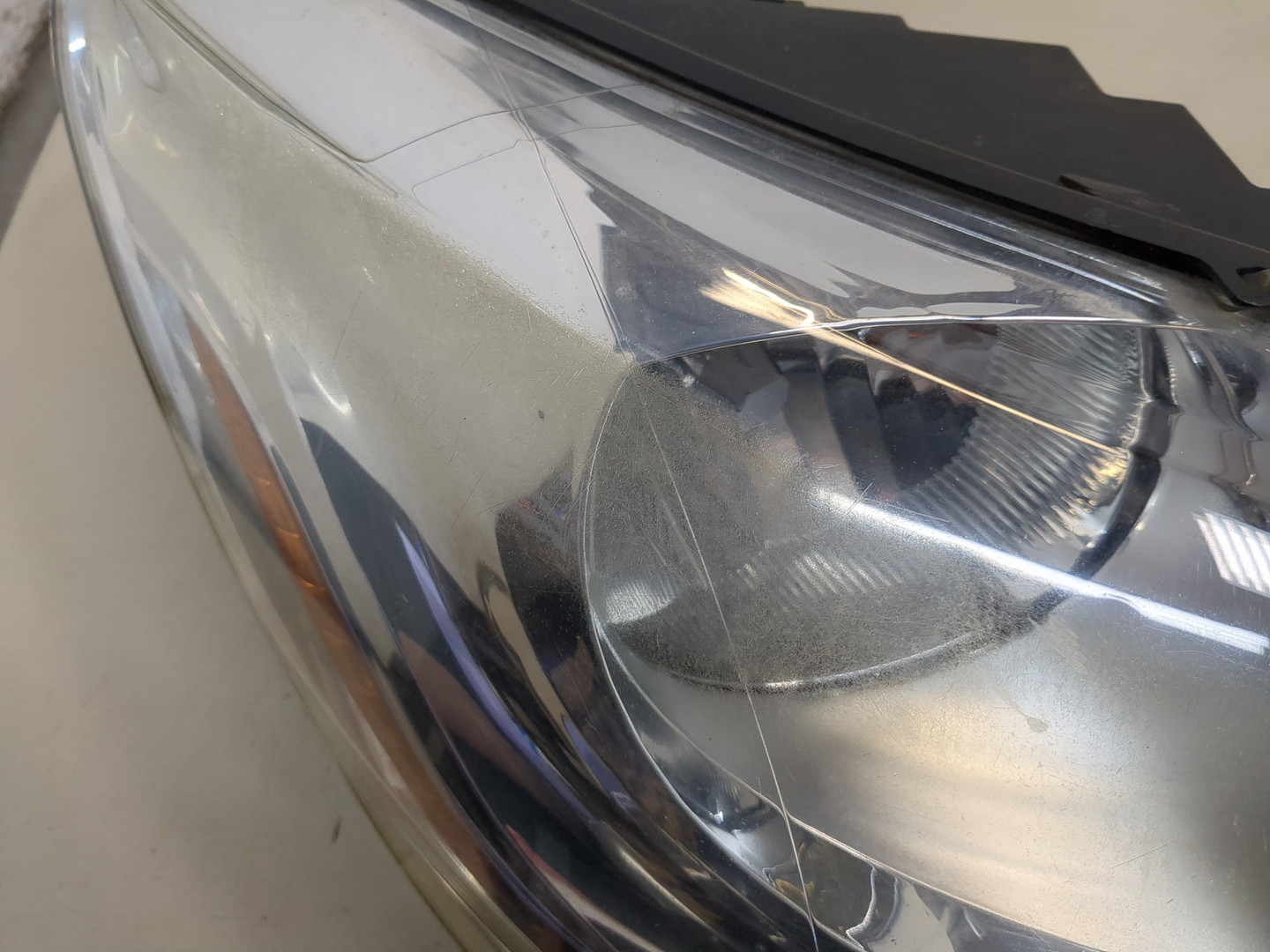 Фара правая