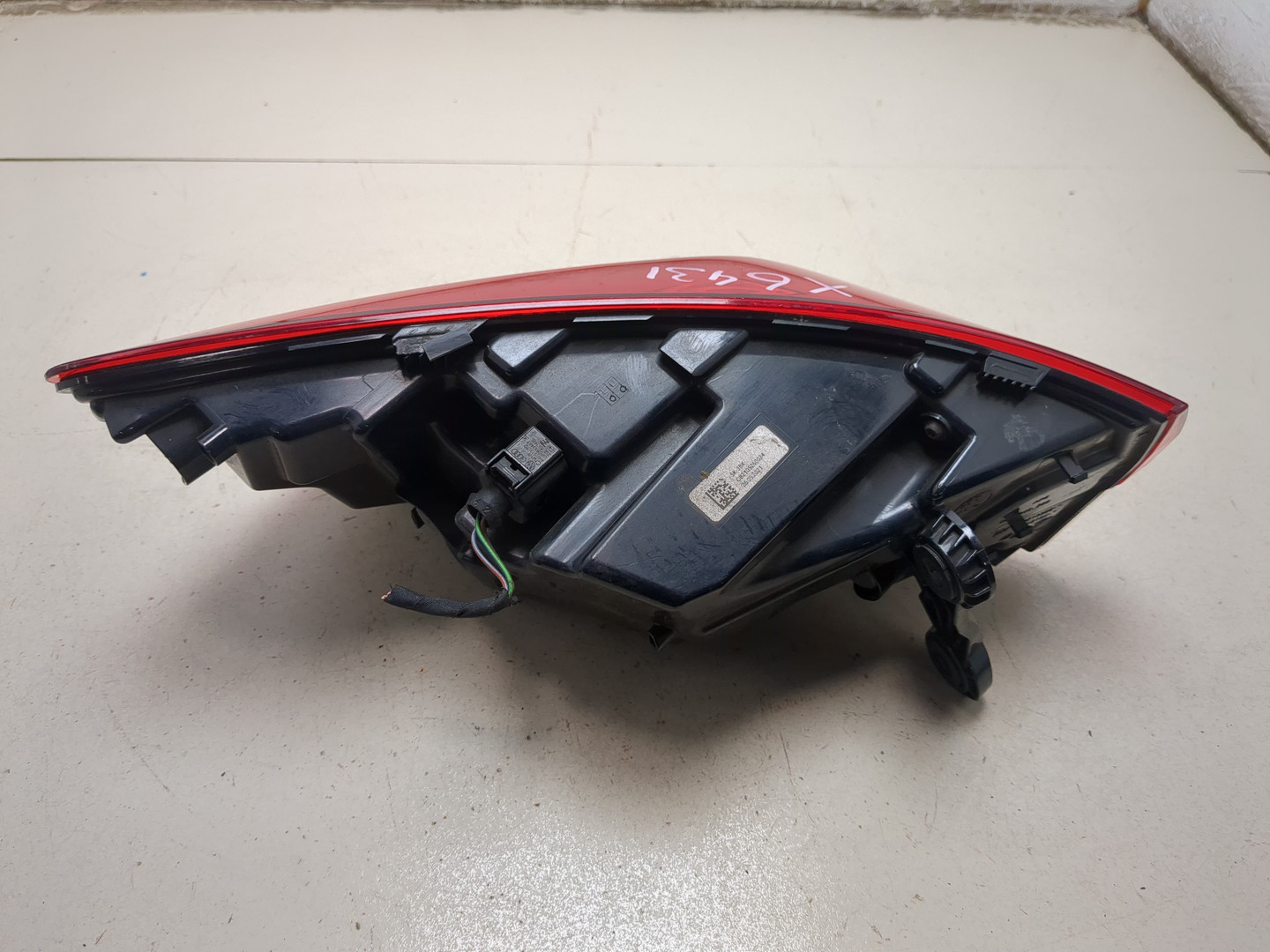 Фонарь задний правый