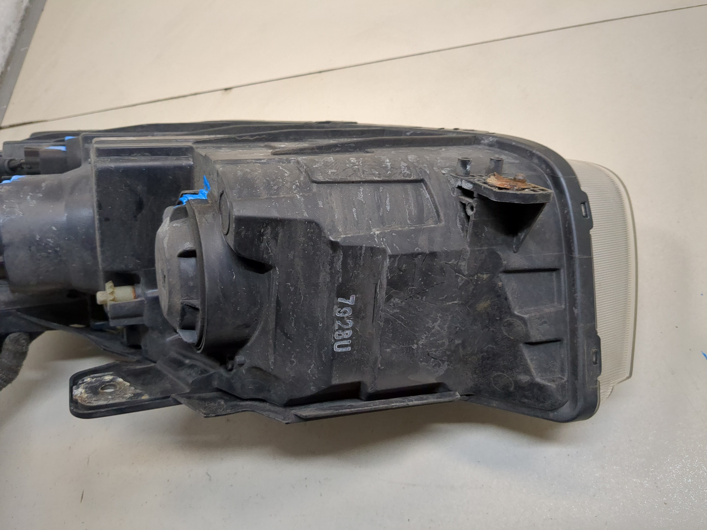 Фара правая