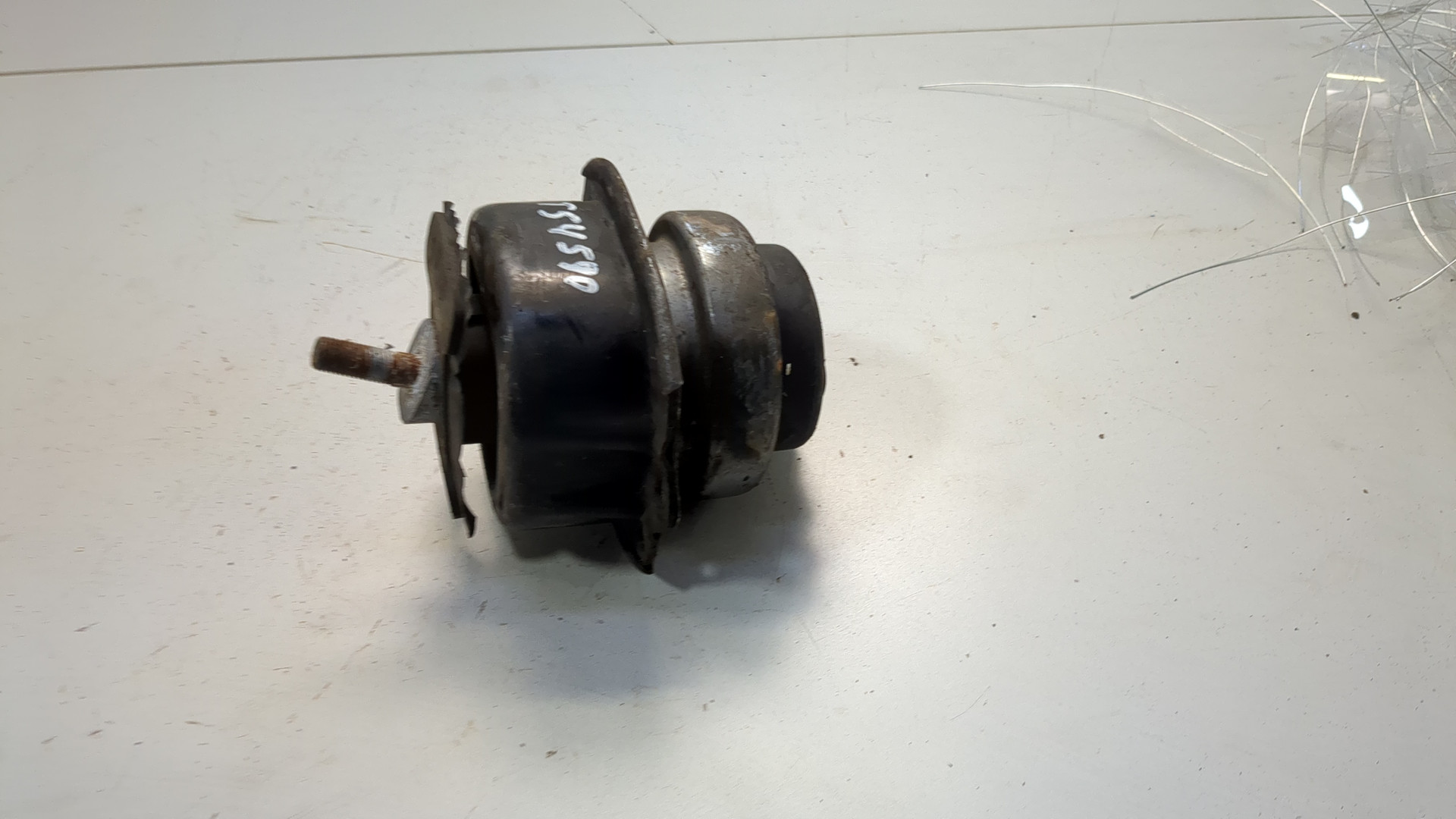 Опора двигателя