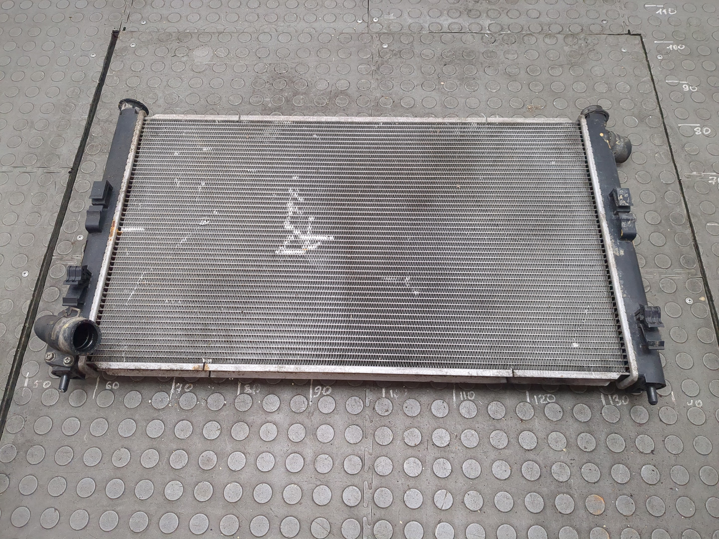 Радиатор охлаждения двигателя основной