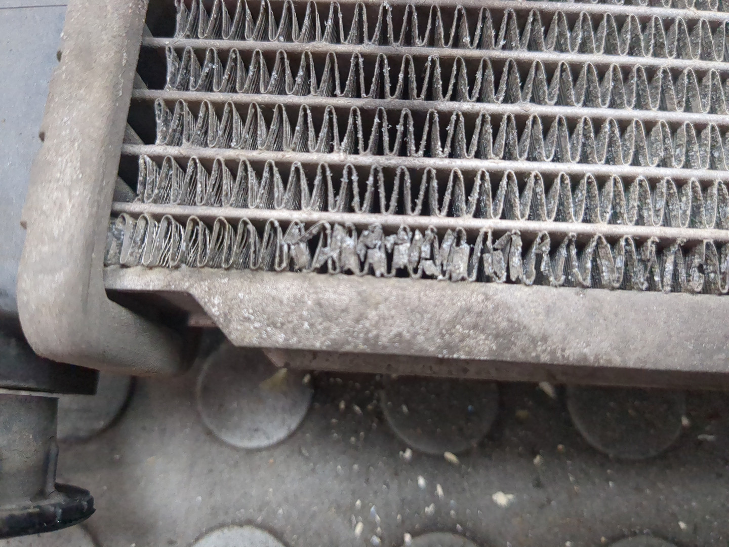 Радиатор охлаждения двигателя основной