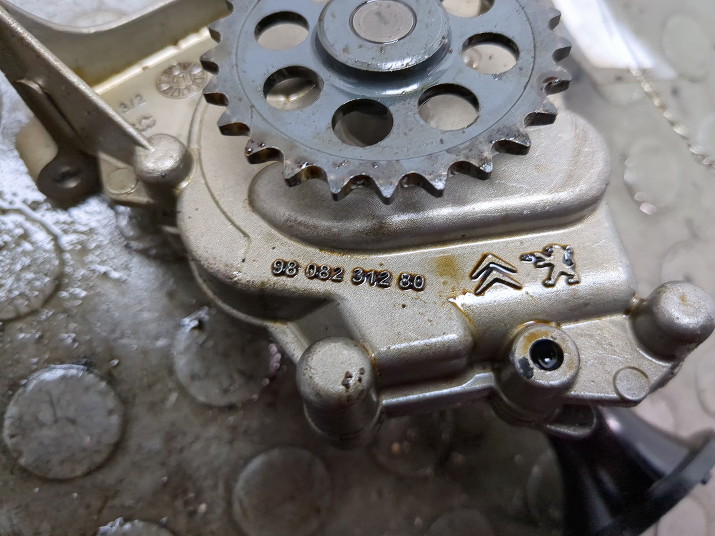 Насос масляный