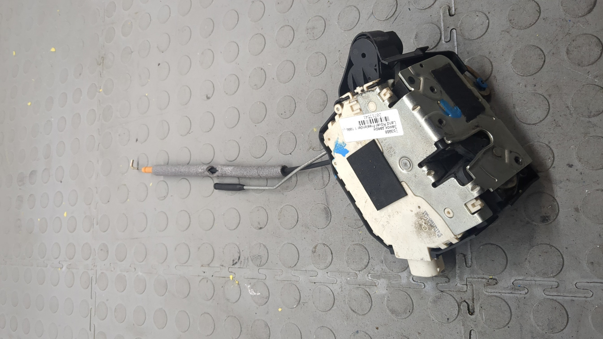 Замок двери передней правой