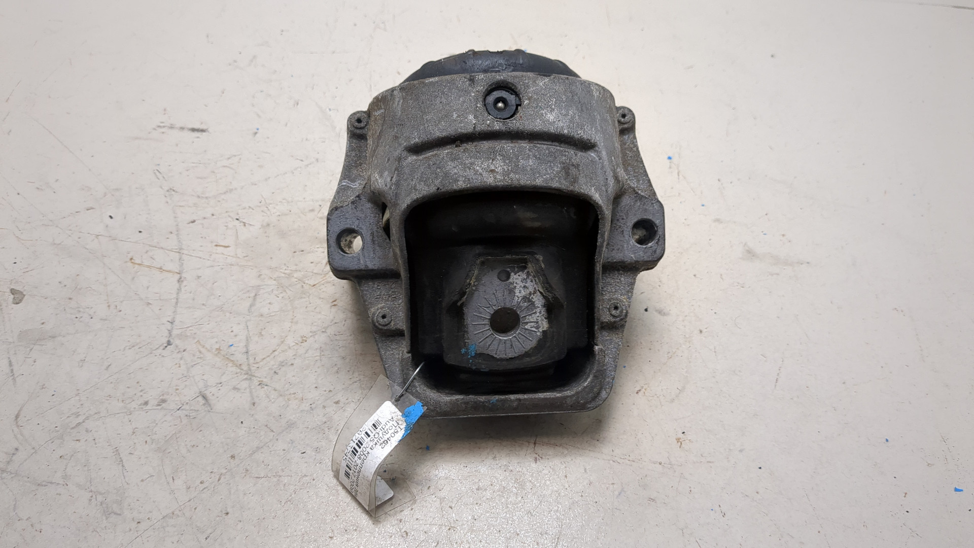 Опора двигателя