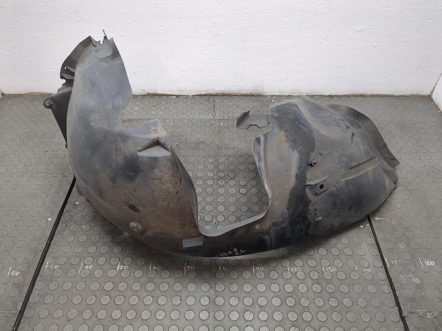 Локер передний левый