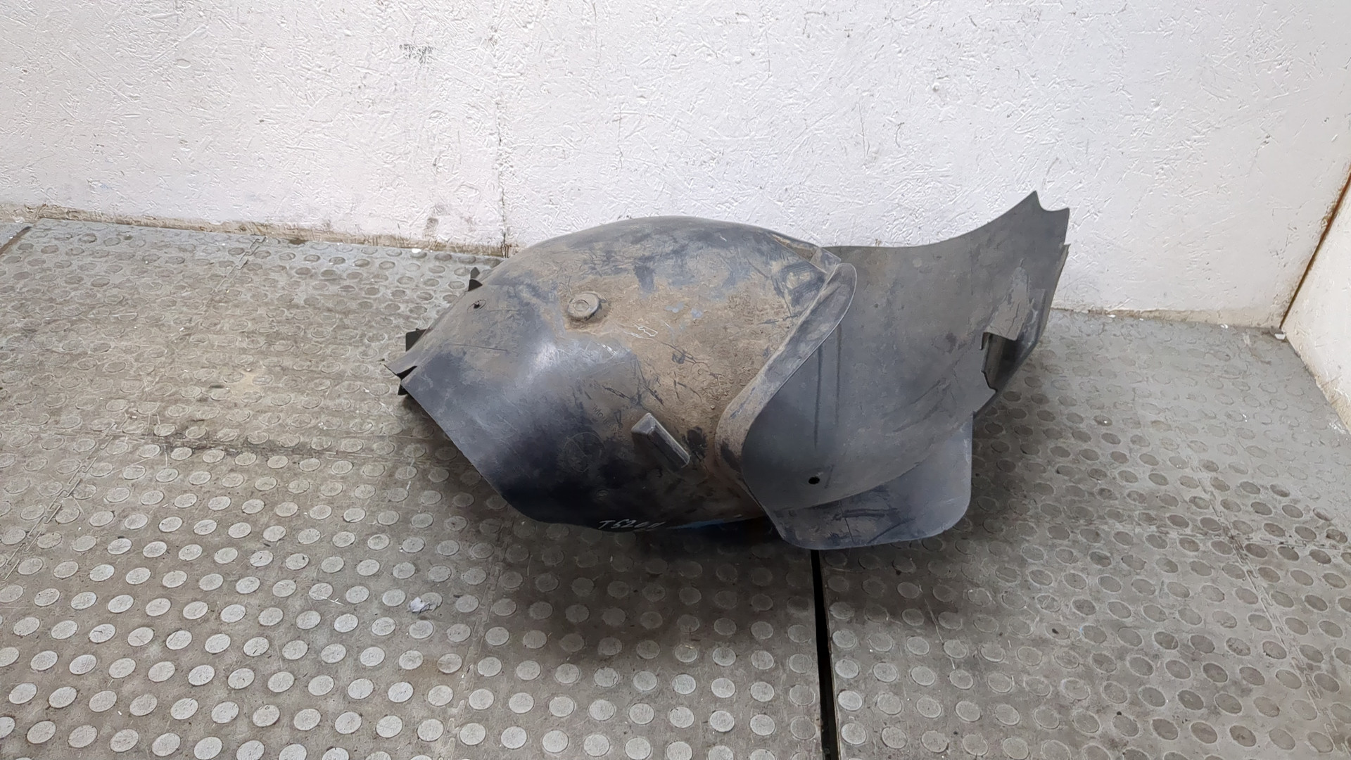 Локер передний левый