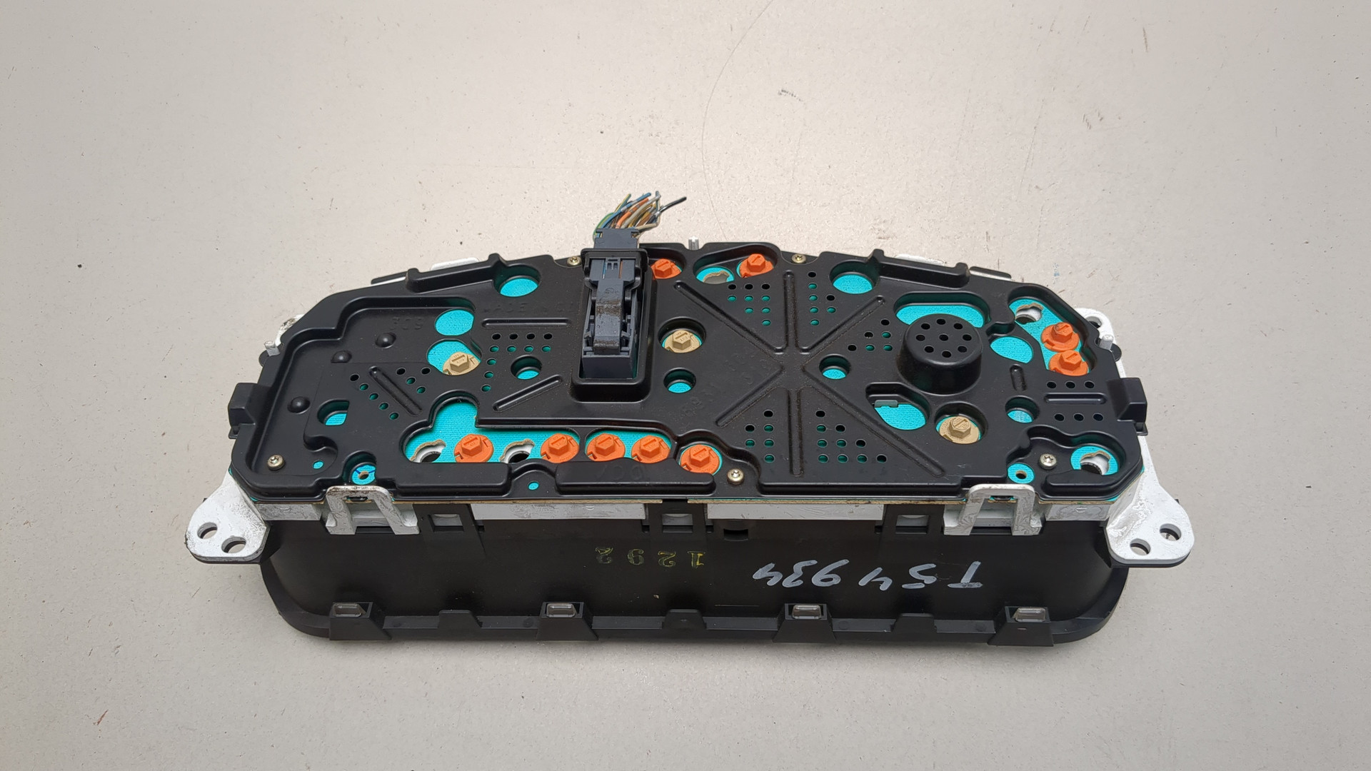 Панель приборов