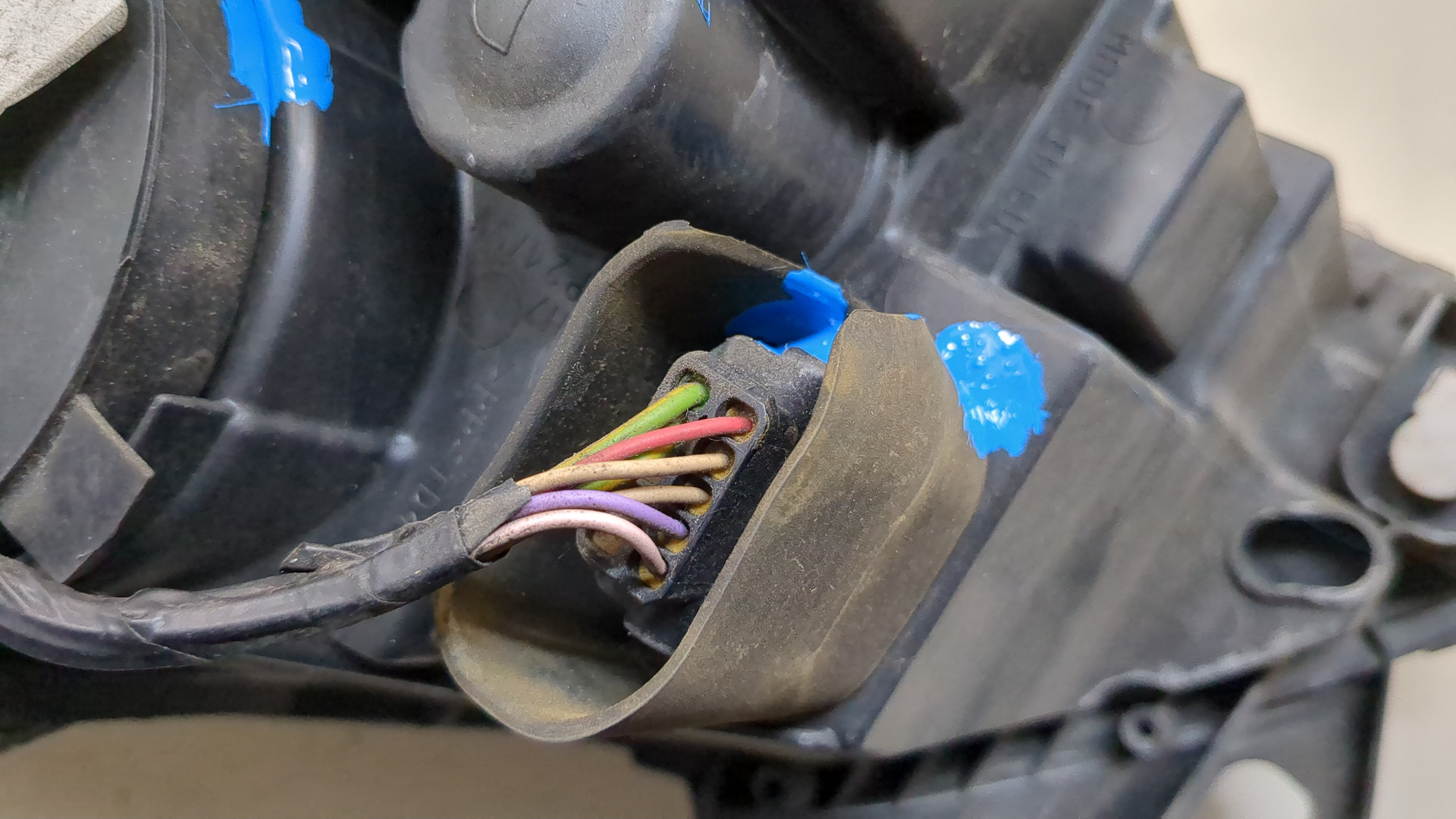 Фара правая