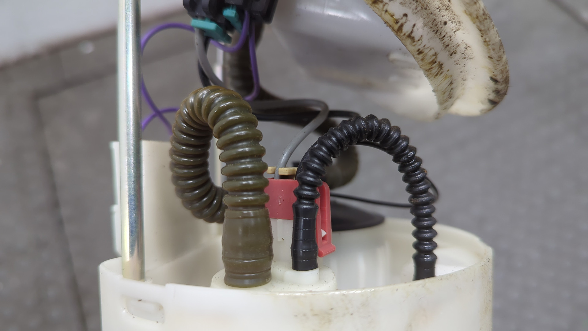 Насос топливный электрический